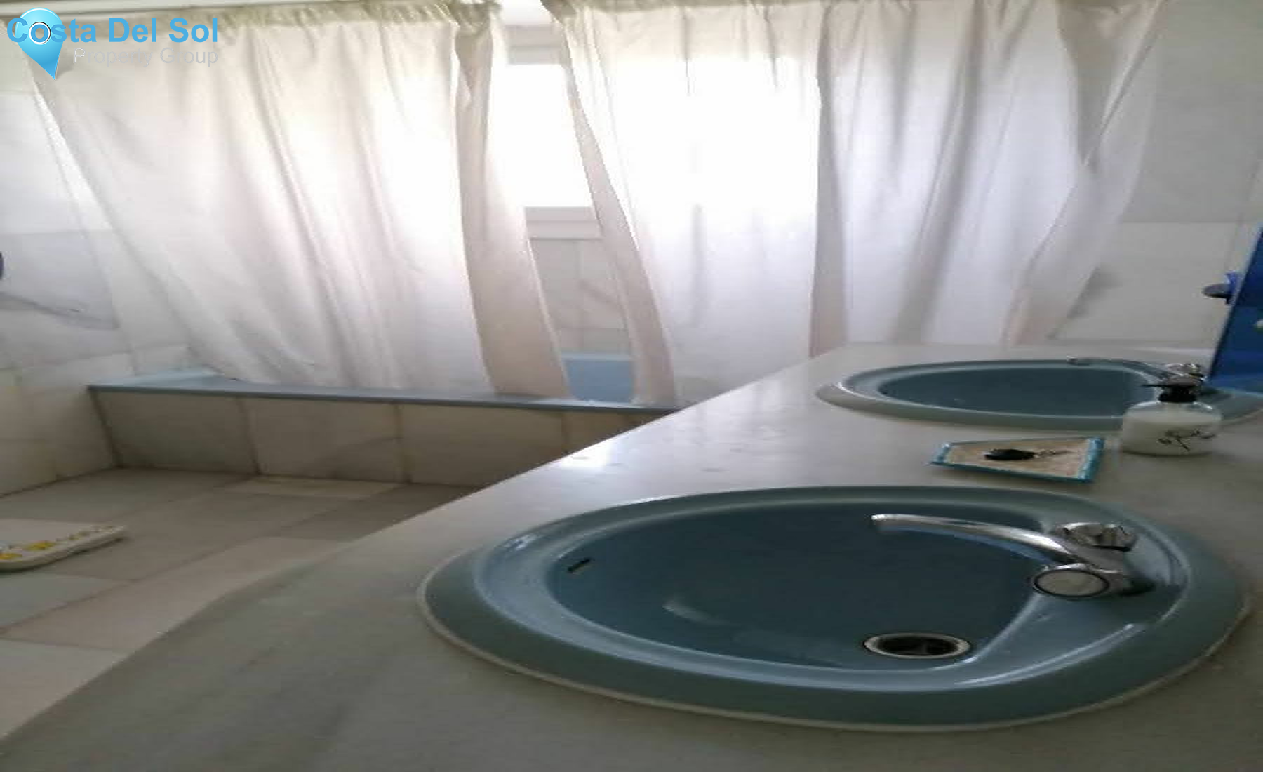 Middle Floor Apartment in Puerto Banús-1216491