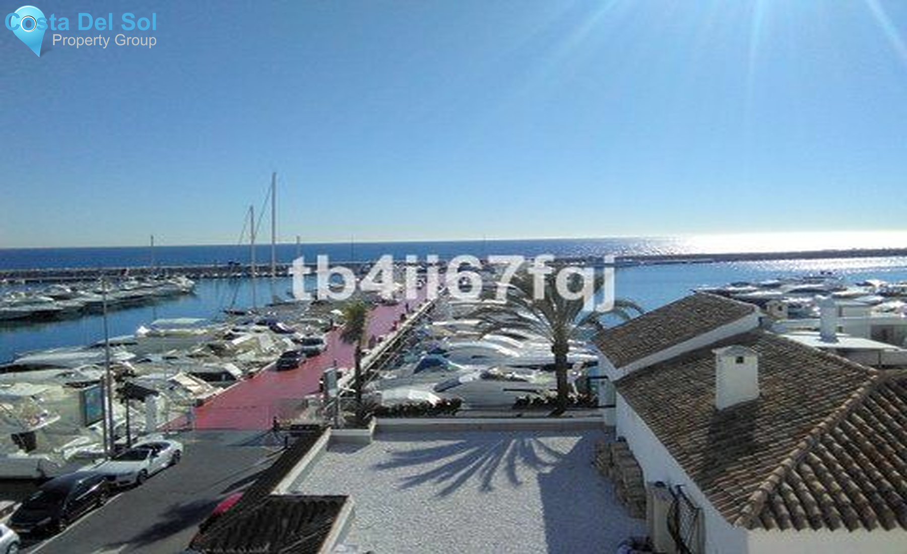 Middle Floor Apartment in Puerto Banús