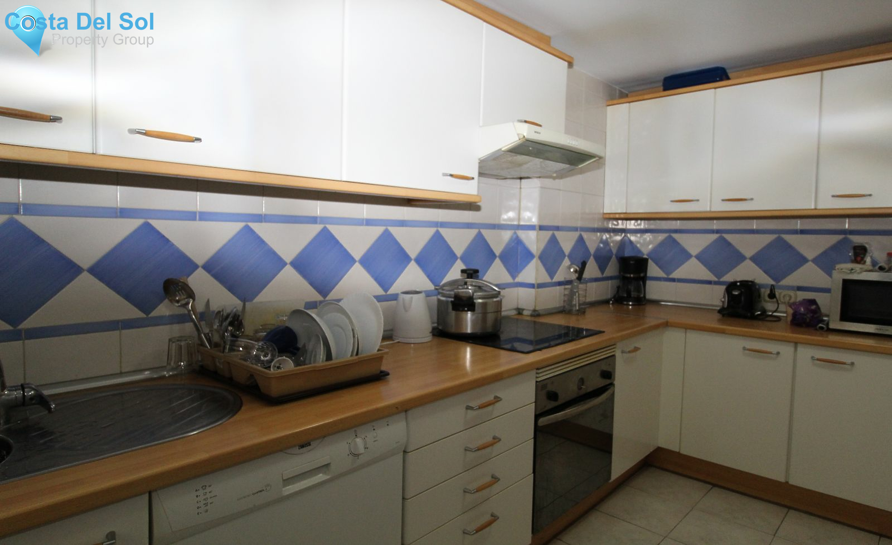 Middle Floor Apartment in Puerto Banús-1232376