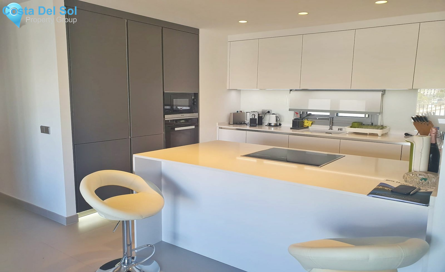 Middle Floor Apartment in Puerto Banús-1232578