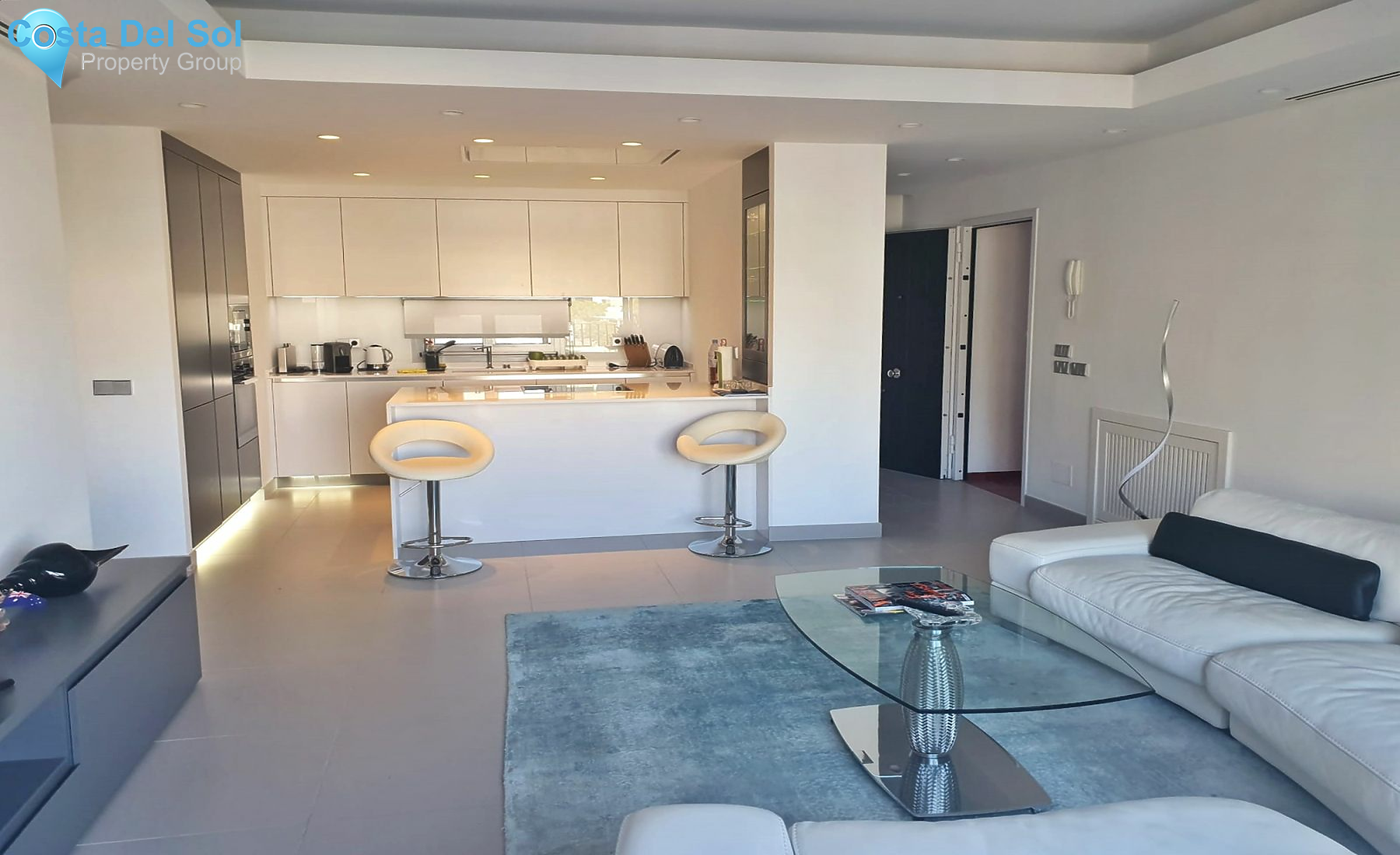 Middle Floor Apartment in Puerto Banús-1232580