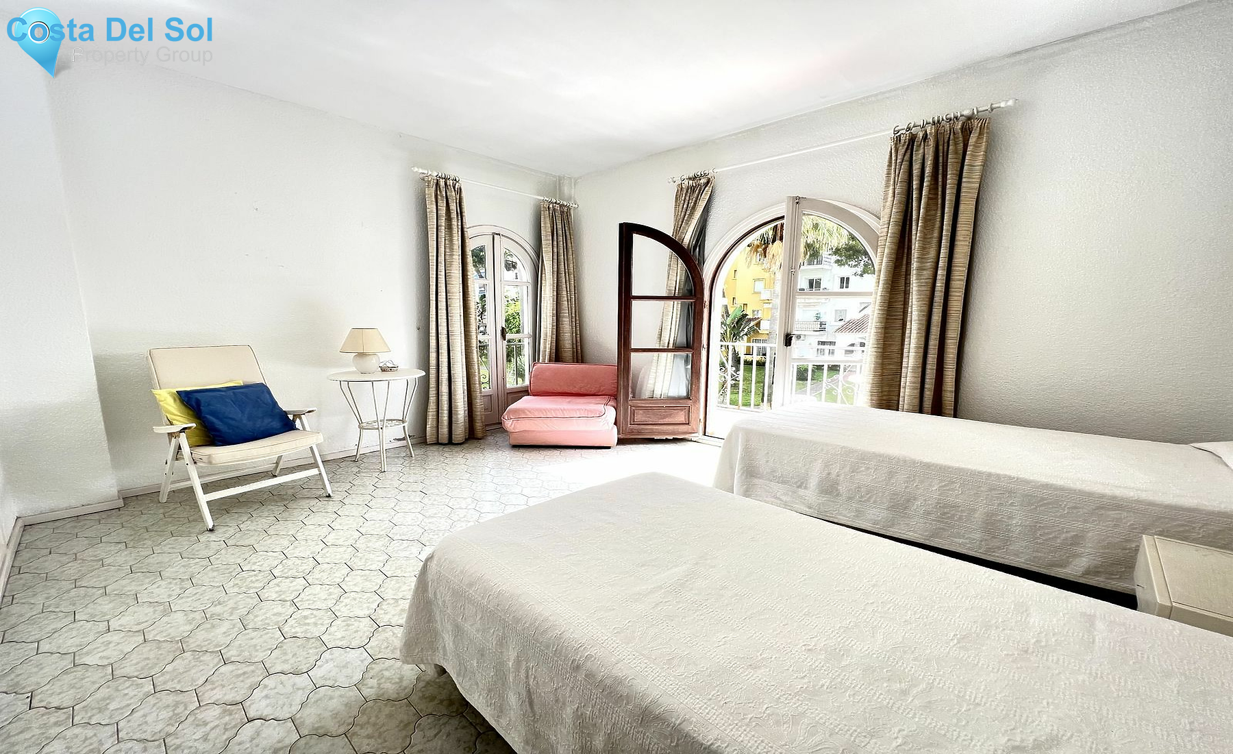 Middle Floor Apartment in Puerto Banús-1388370