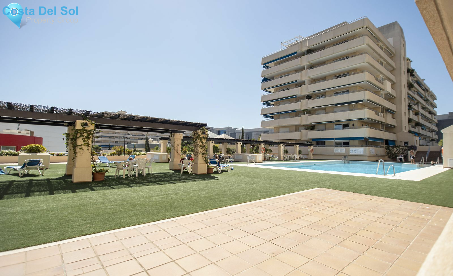 Middle Floor Apartment in Puerto Banús-1419922