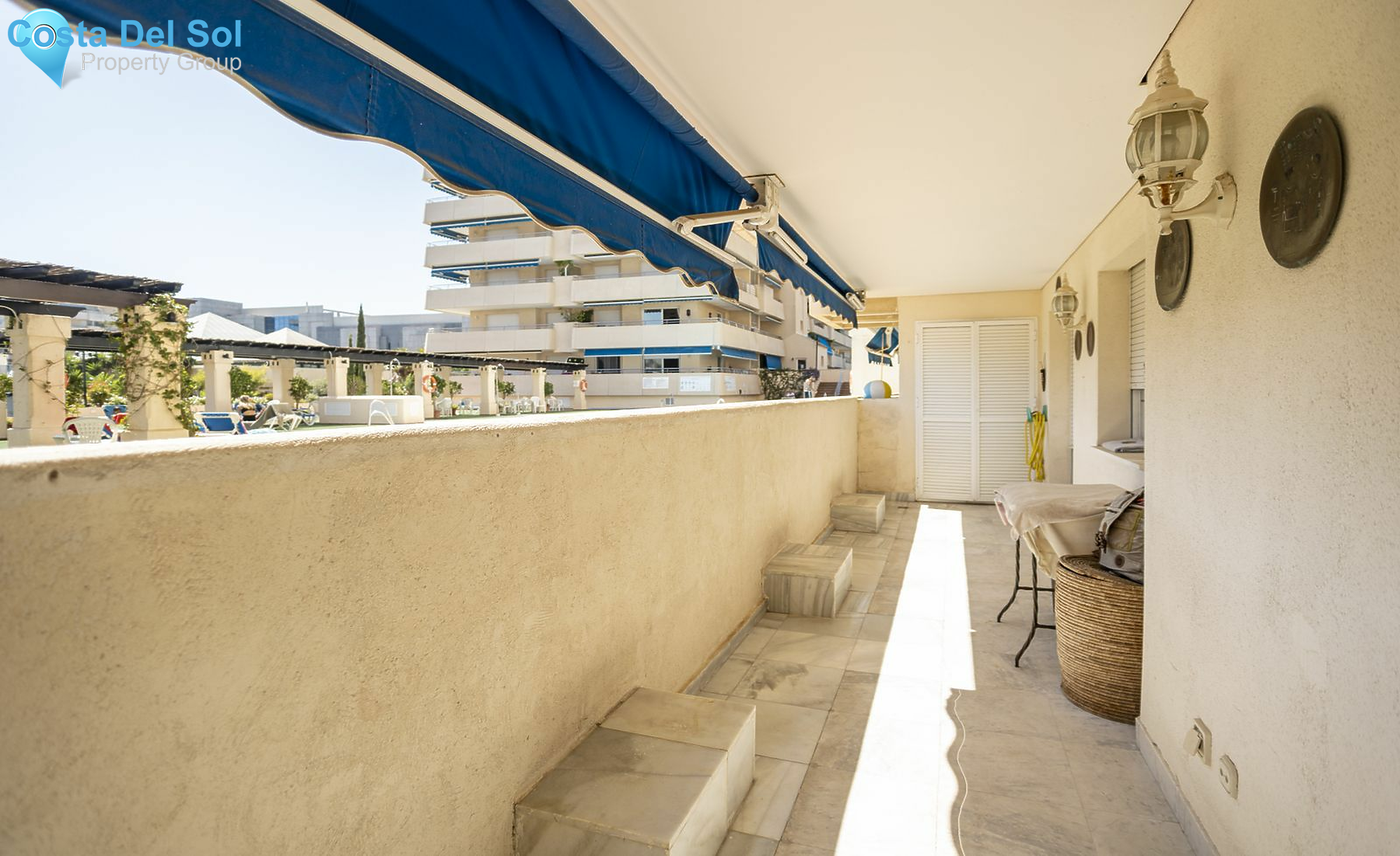 Middle Floor Apartment in Puerto Banús-1419923