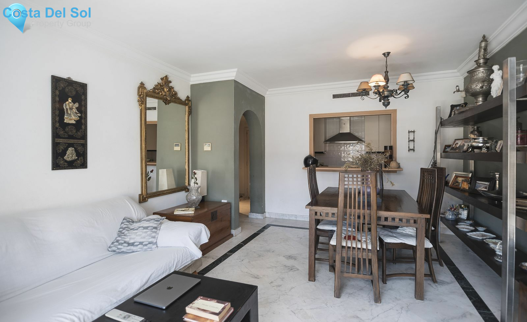 Middle Floor Apartment in Puerto Banús-1419925