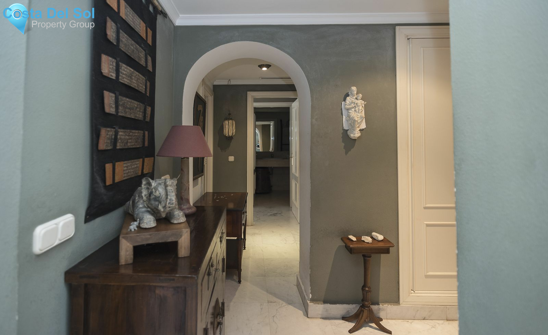 Middle Floor Apartment in Puerto Banús-1419928