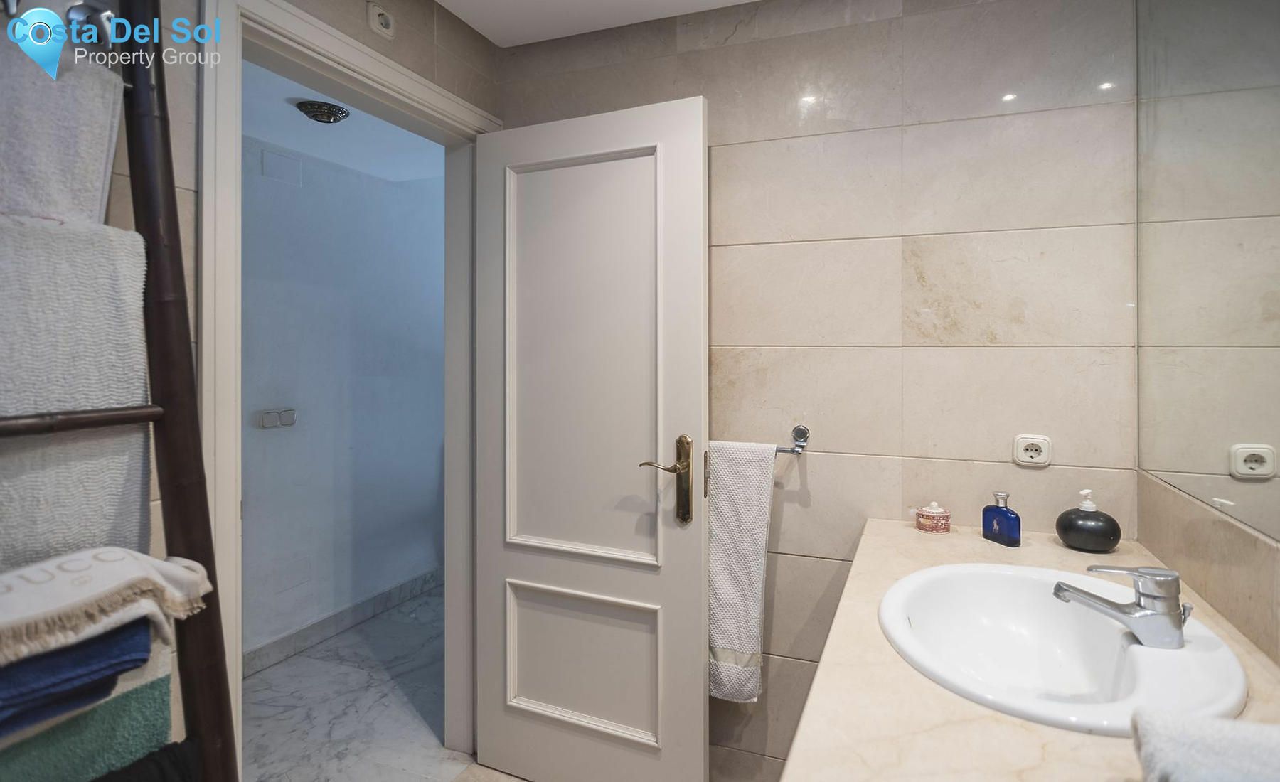 Middle Floor Apartment in Puerto Banús-1419929