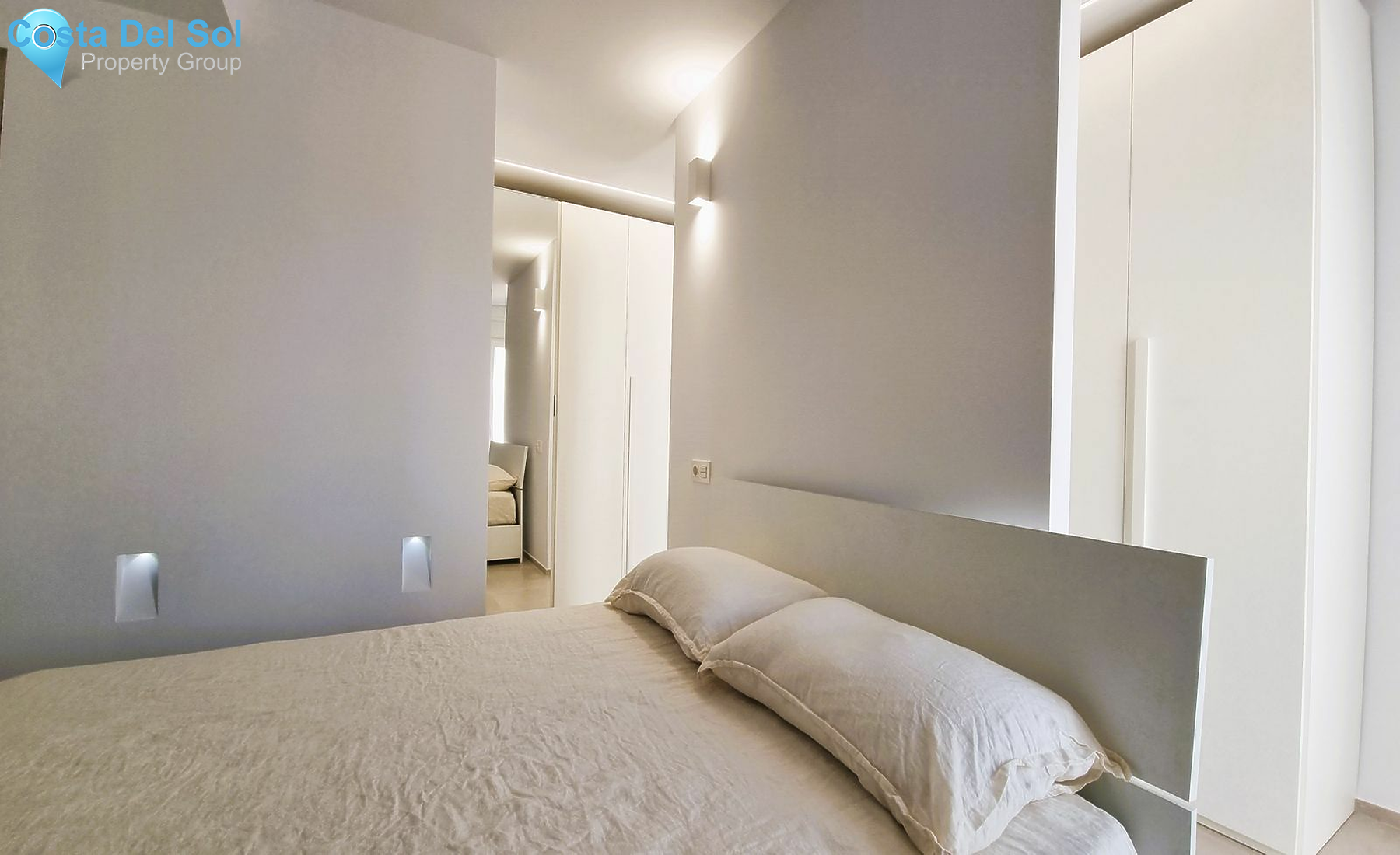 Middle Floor Apartment in Puerto Banús-1470824
