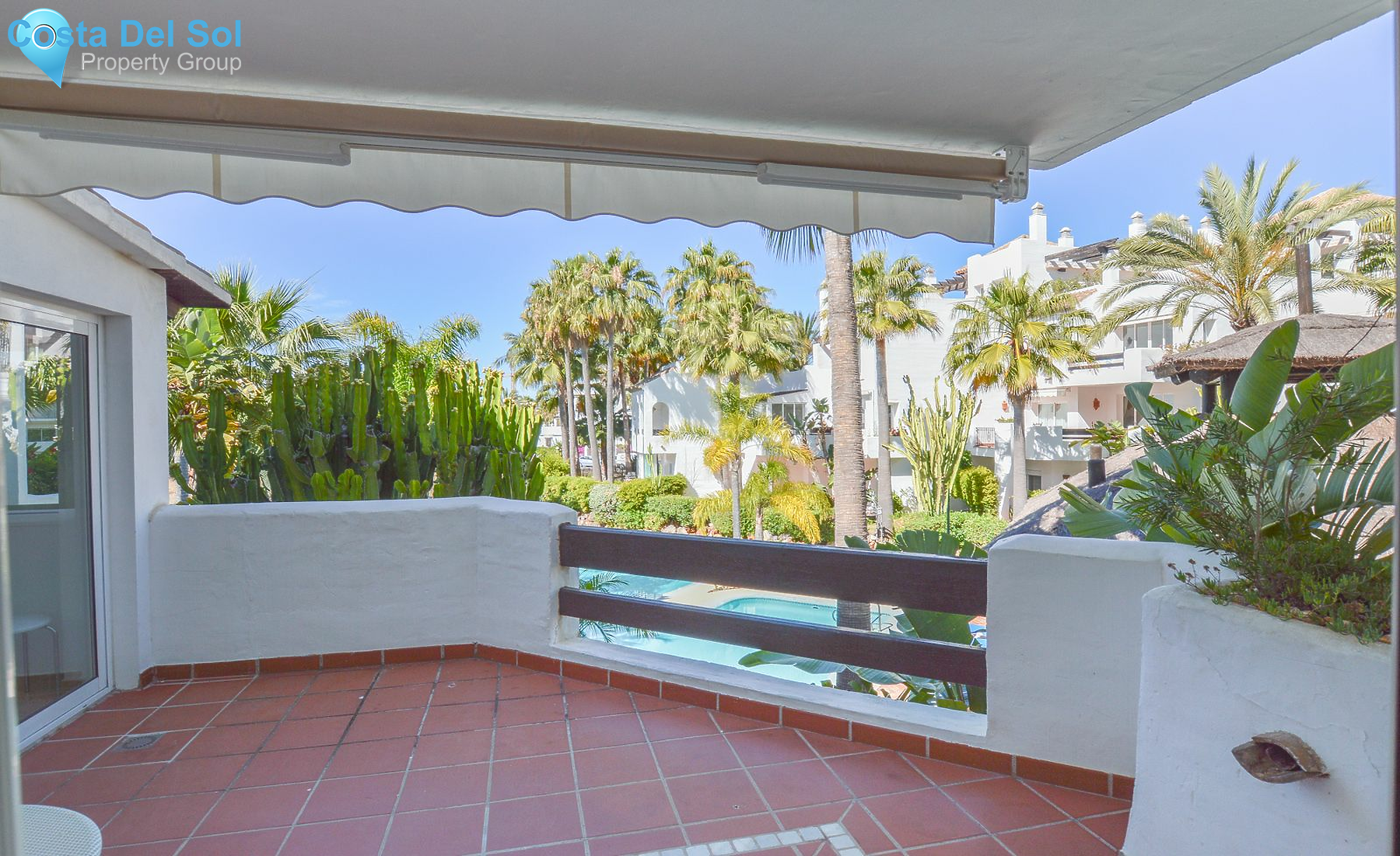 Middle Floor Apartment in Puerto Banús-1483250