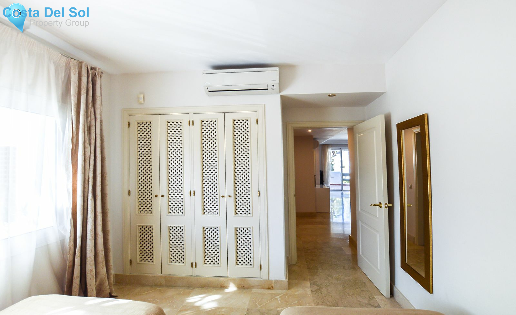 Middle Floor Apartment in Puerto Banús-1483260
