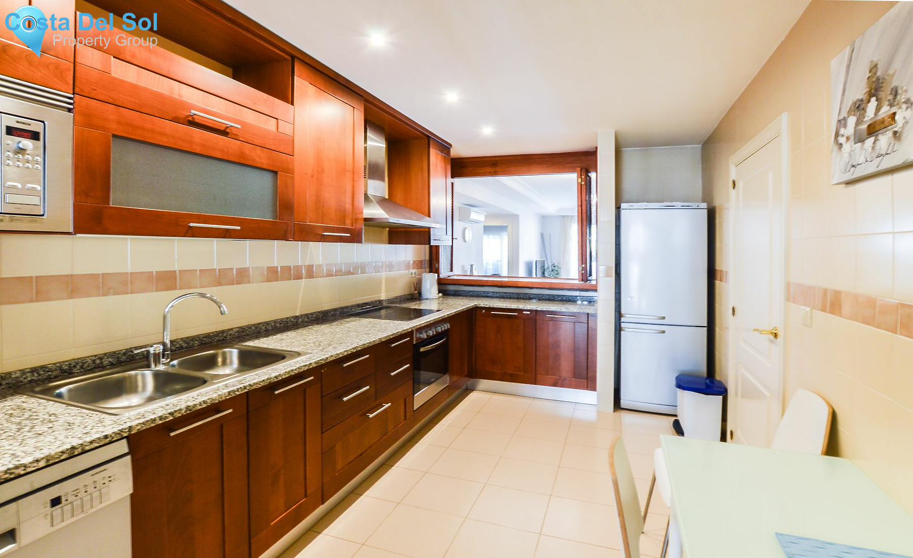Middle Floor Apartment in Puerto Banús-1483257