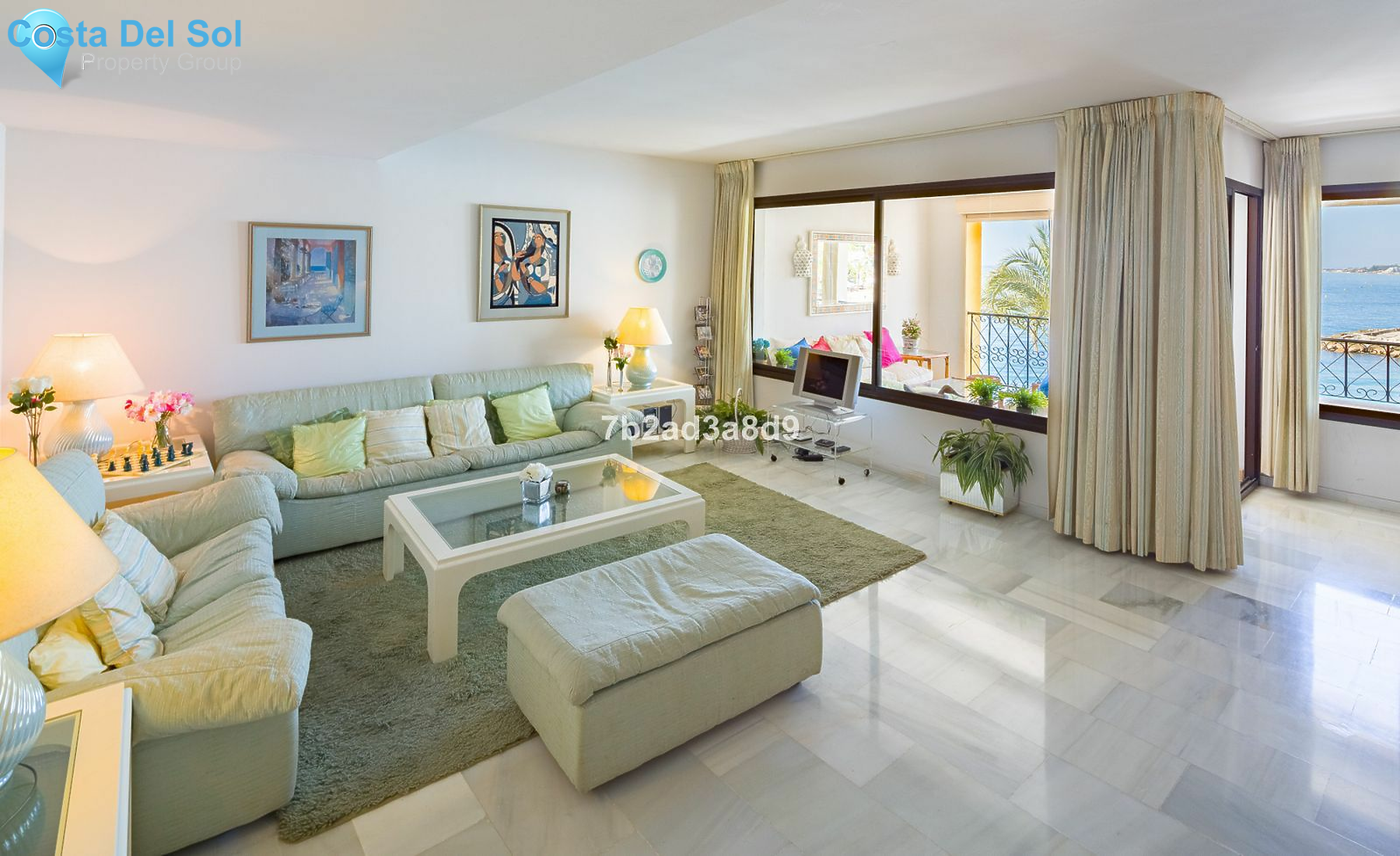 Middle Floor Apartment in Puerto Banús-1484803