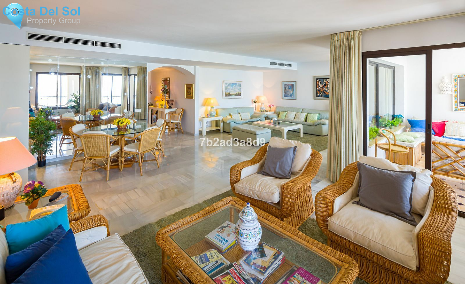 Middle Floor Apartment in Puerto Banús-1484795