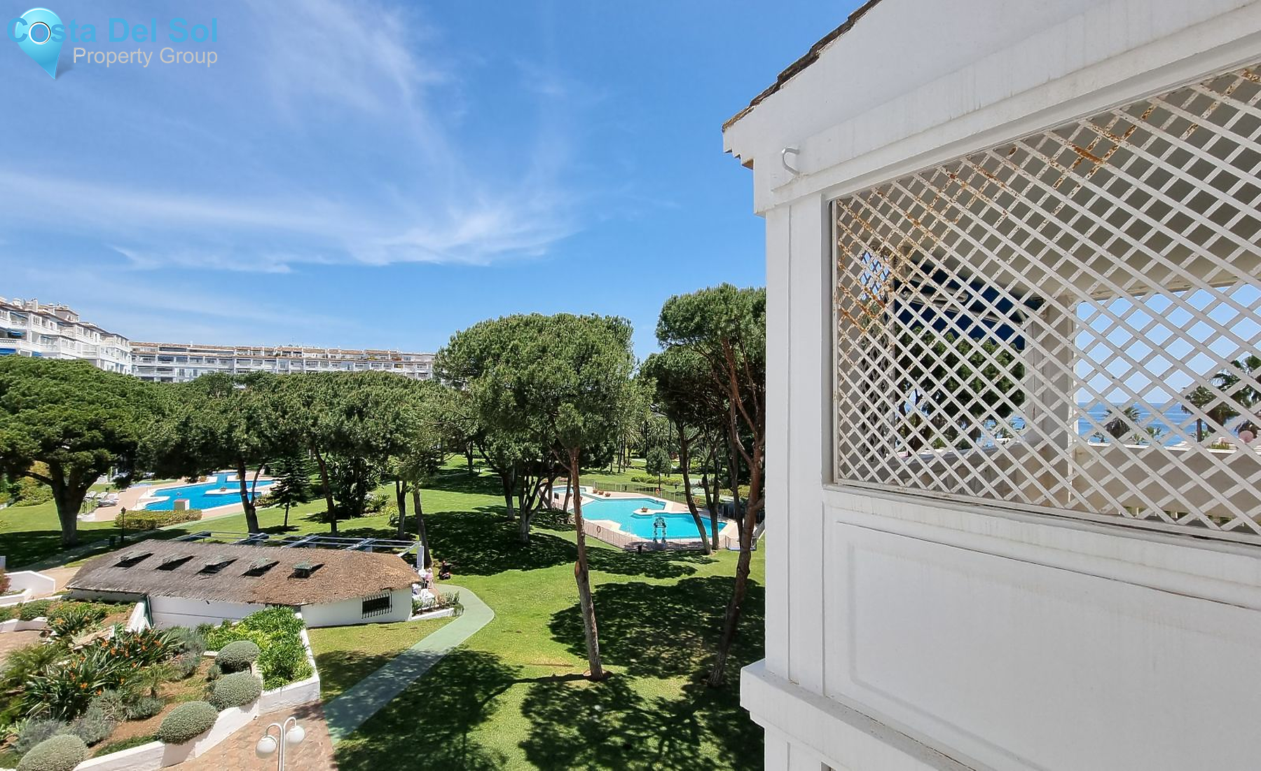 Middle Floor Apartment in Puerto Banús-1484968