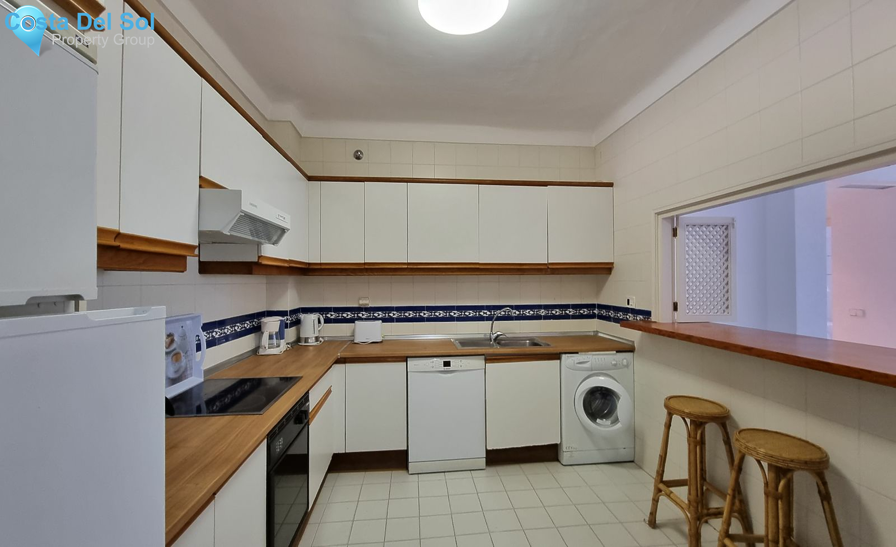 Middle Floor Apartment in Puerto Banús-1484971