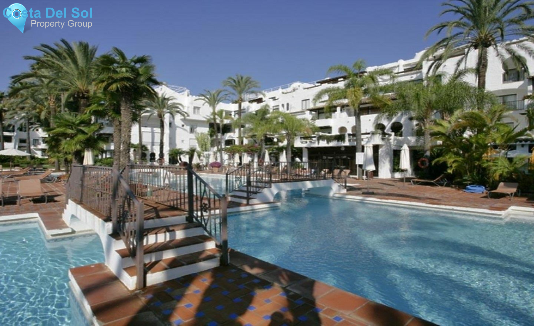 Middle Floor Apartment in Puerto Banús-1486072