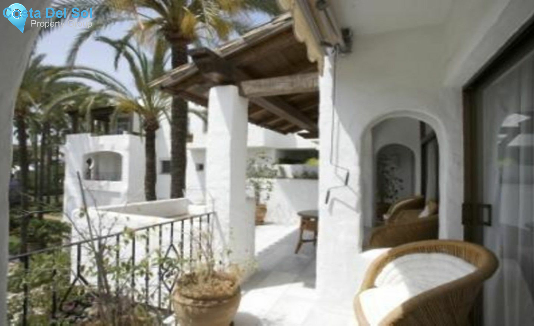 Middle Floor Apartment in Puerto Banús-1486074