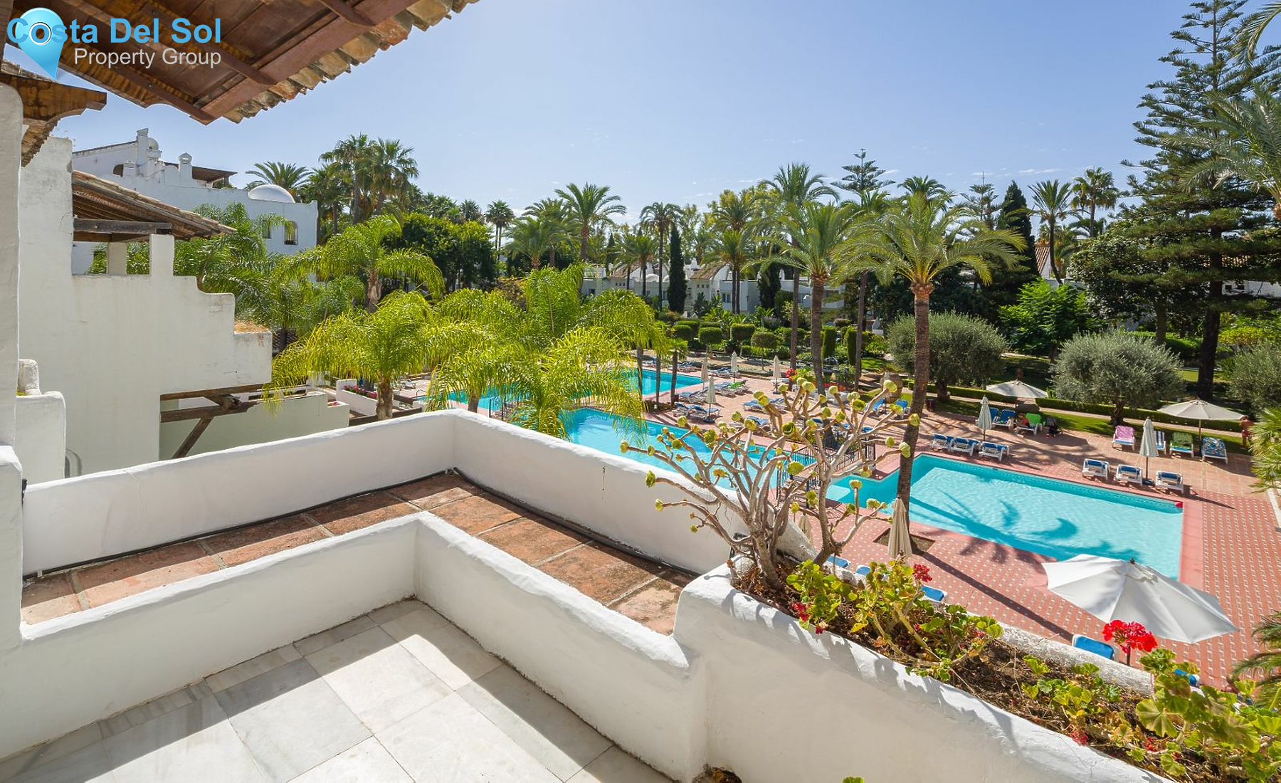 Middle Floor Apartment in Puerto Banús-1486060