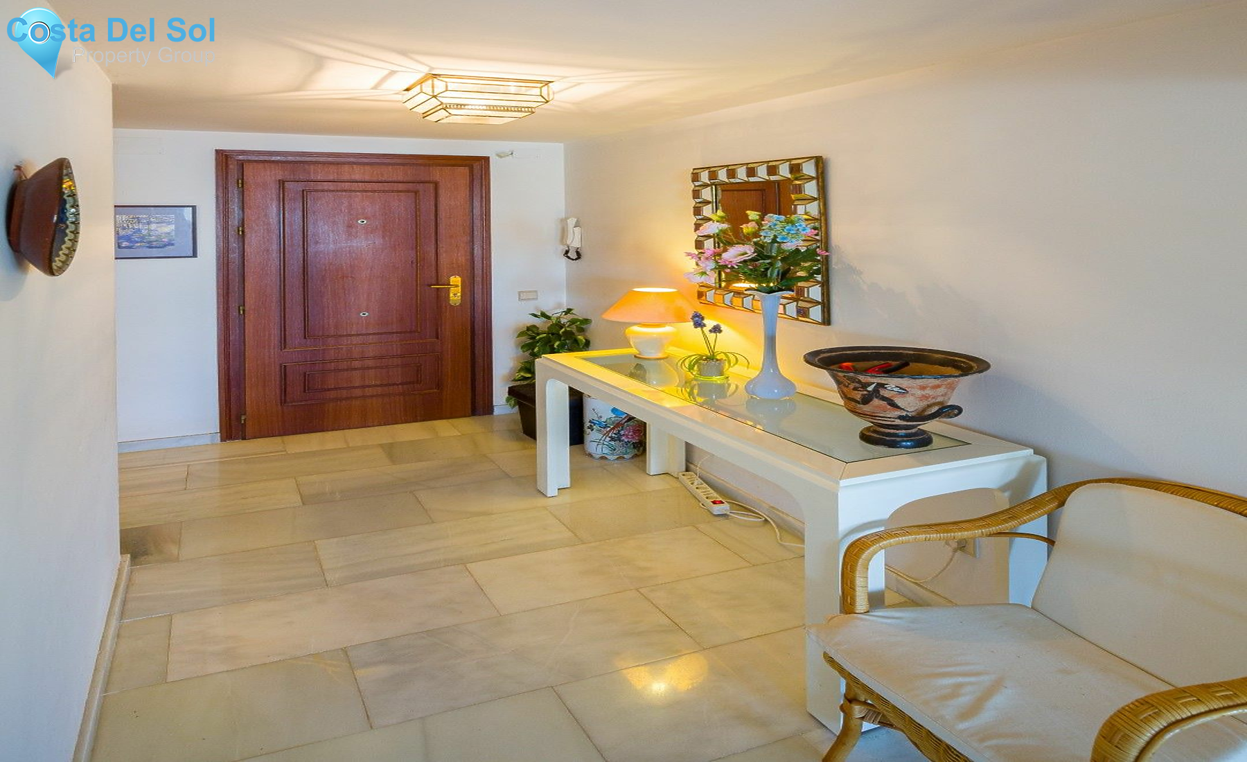 Middle Floor Apartment in Puerto Banús-1487277