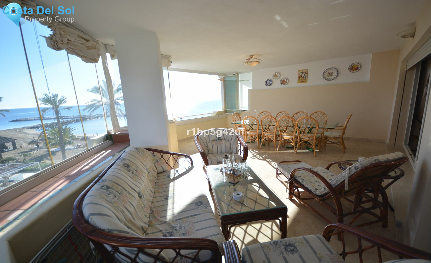 Middle Floor Apartment in Puerto Banús-1491916