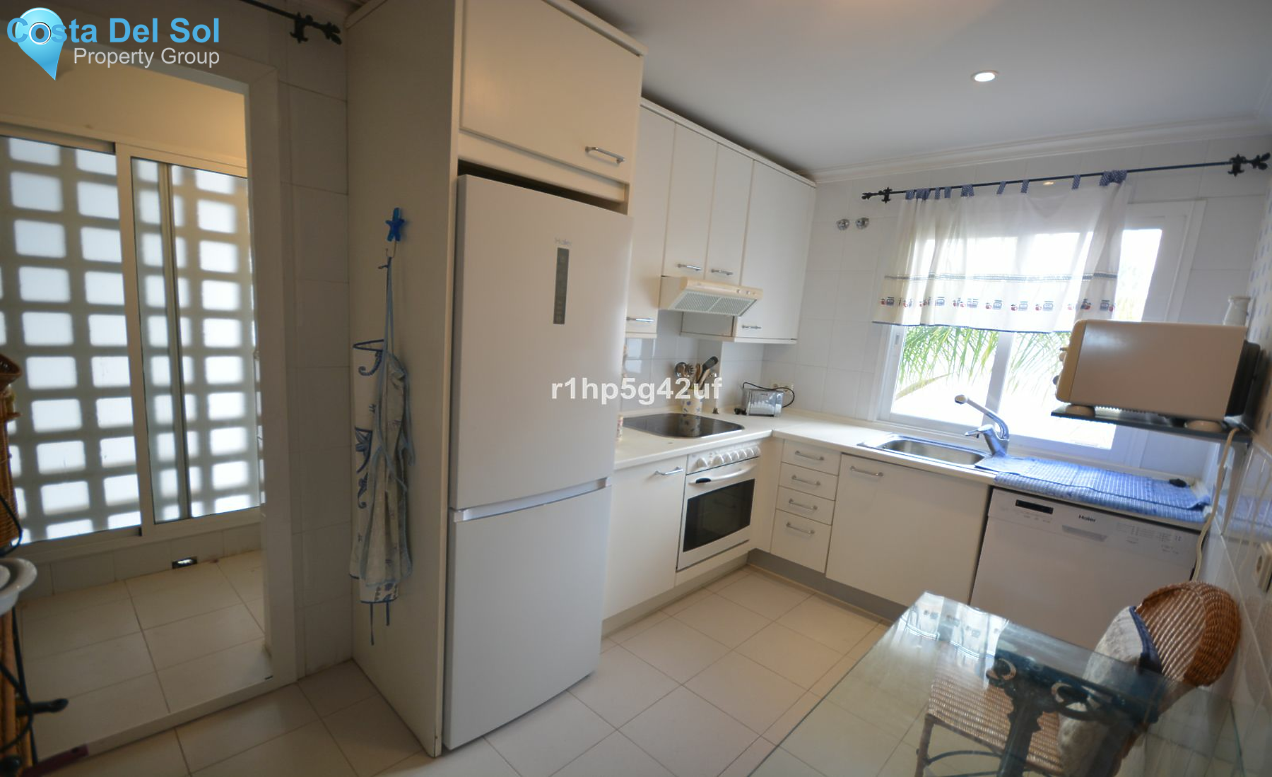 Middle Floor Apartment in Puerto Banús-1491921