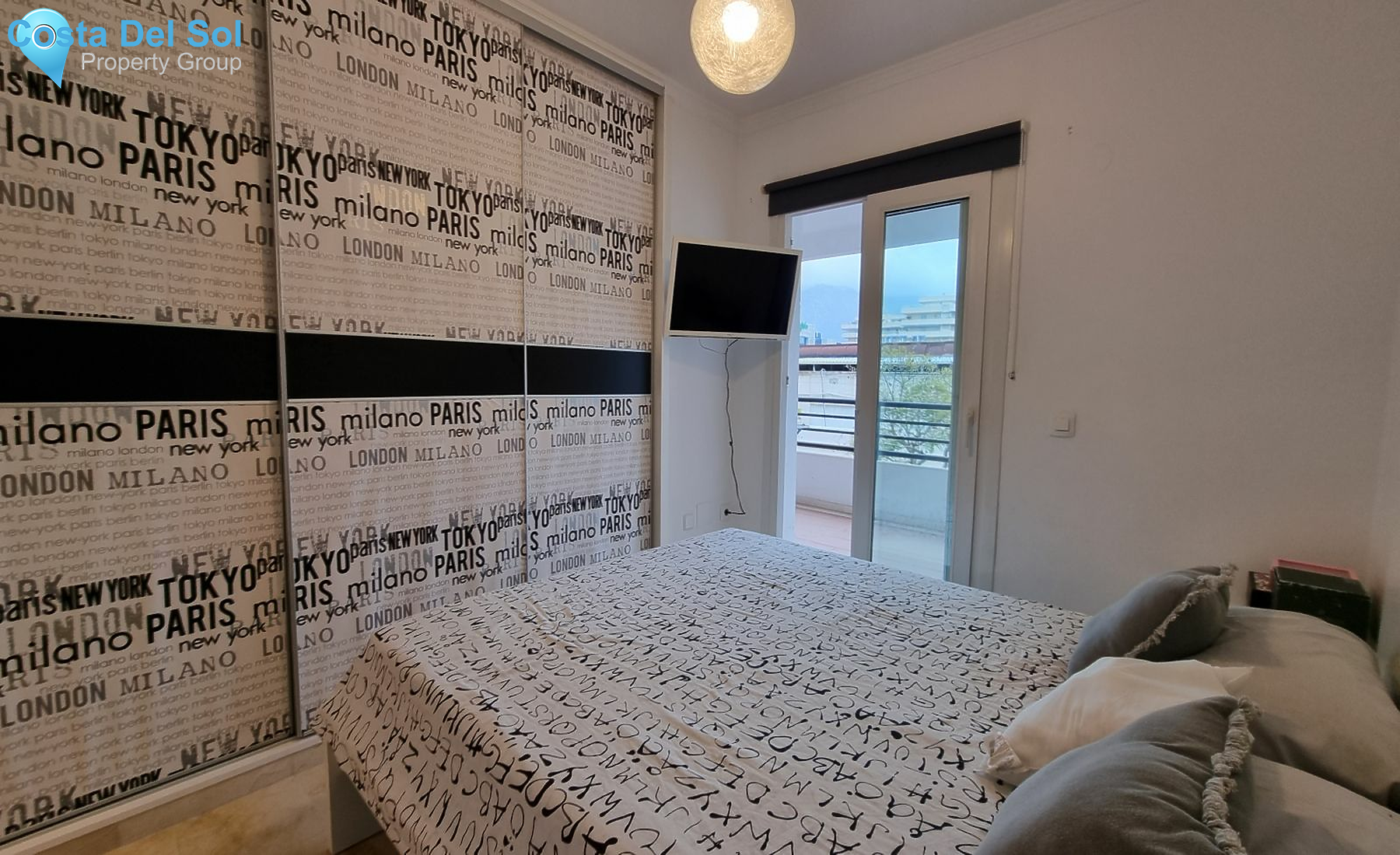 Middle Floor Apartment in Puerto Banús-1515548