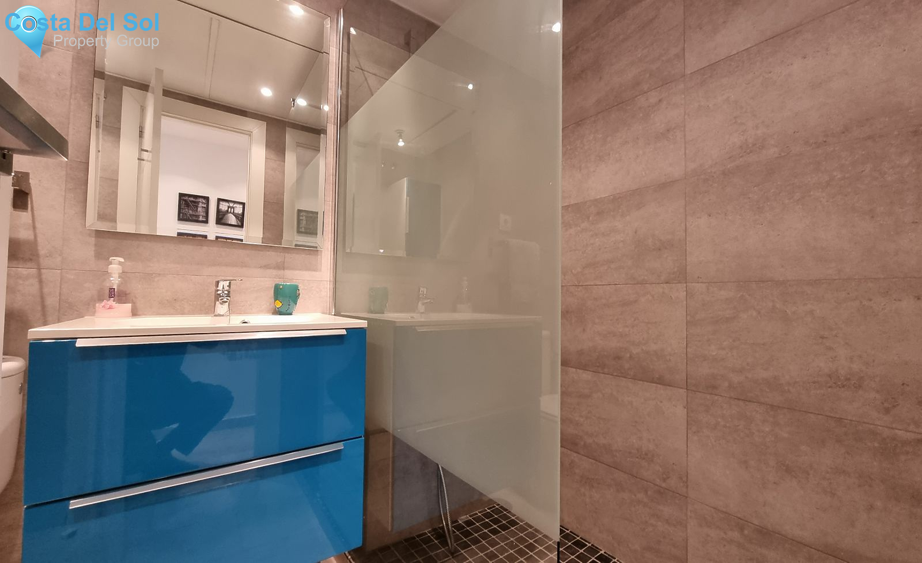 Middle Floor Apartment in Puerto Banús-1515549