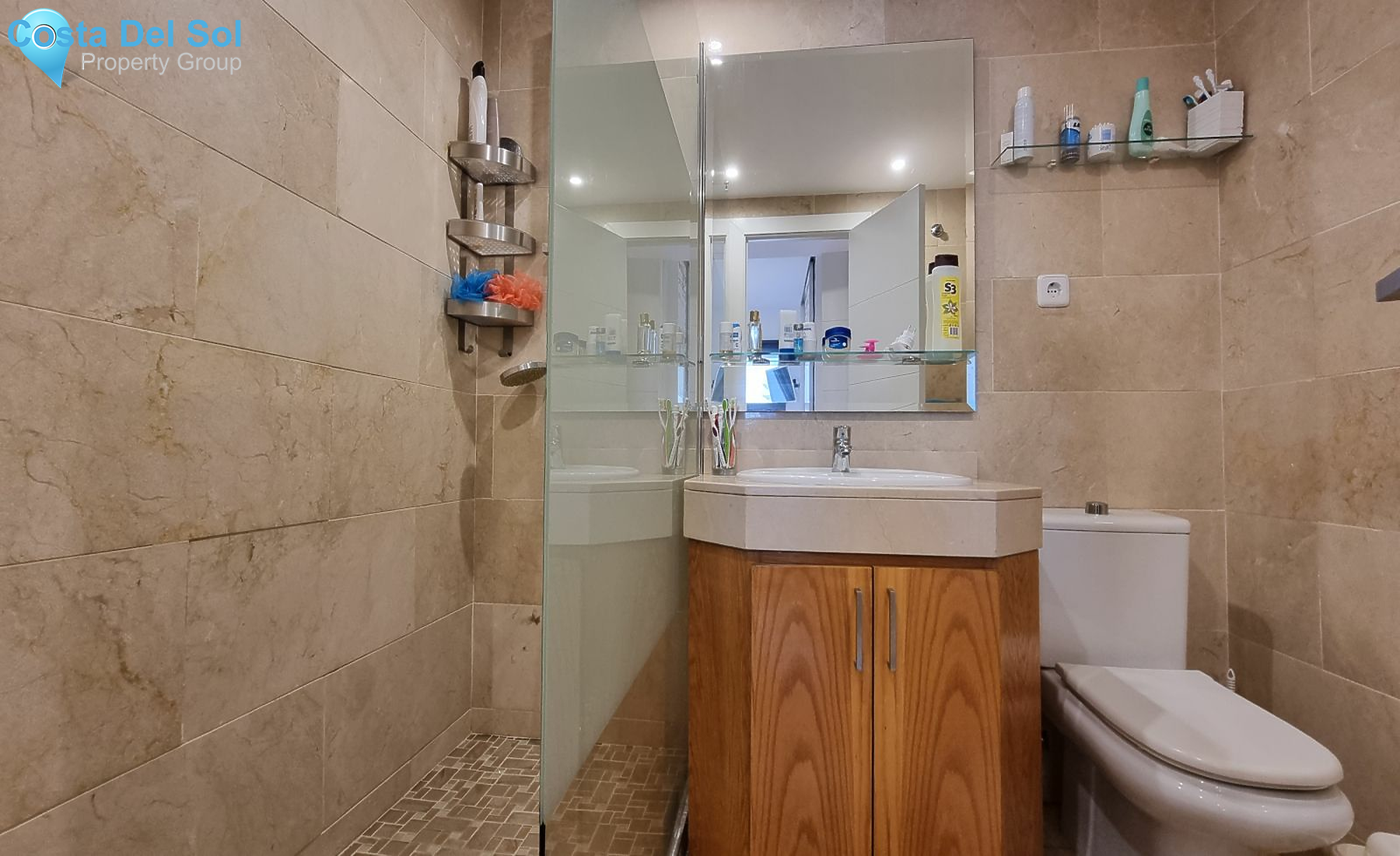 Middle Floor Apartment in Puerto Banús-1515552