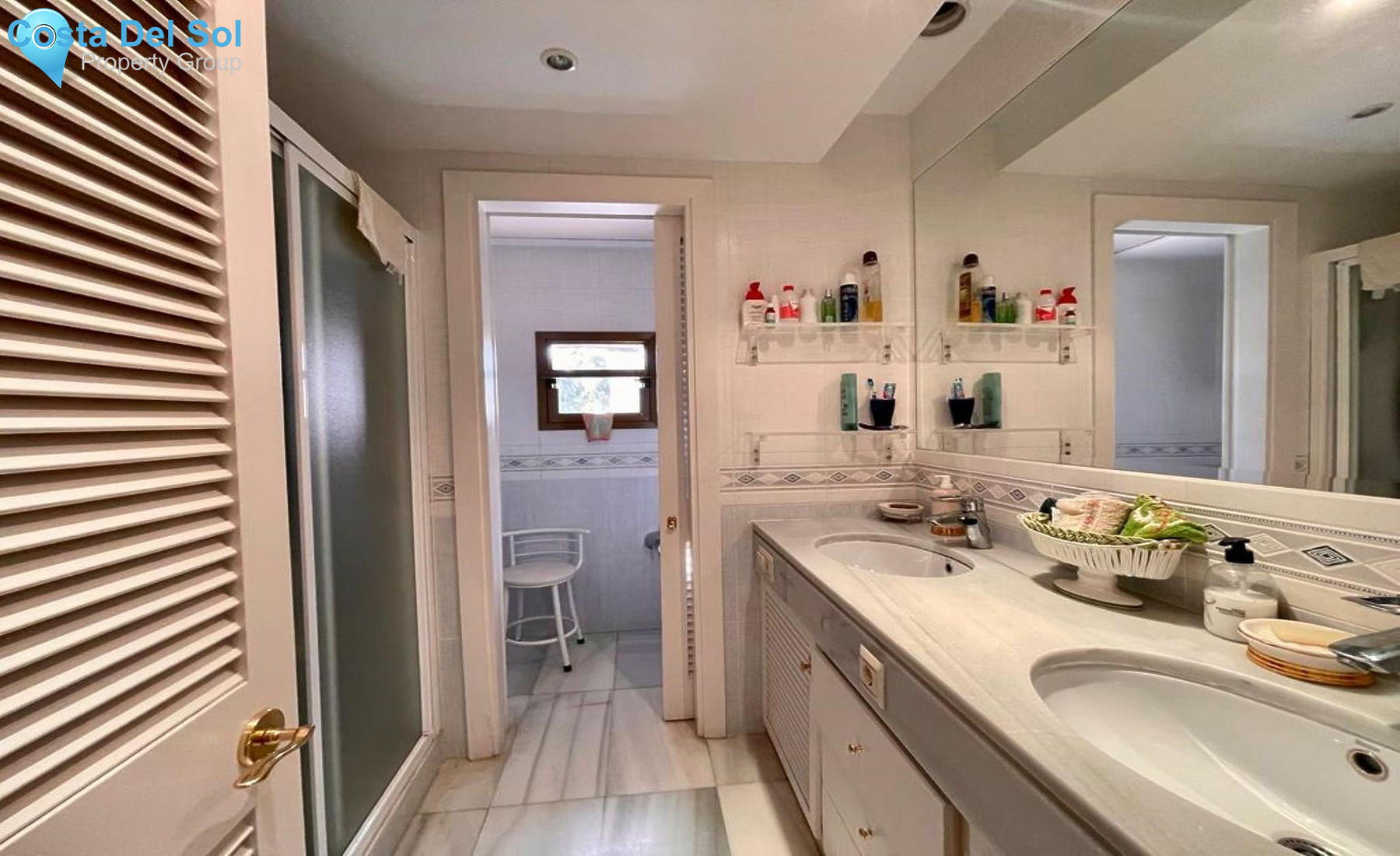 Middle Floor Apartment in Puerto Banús-1534280