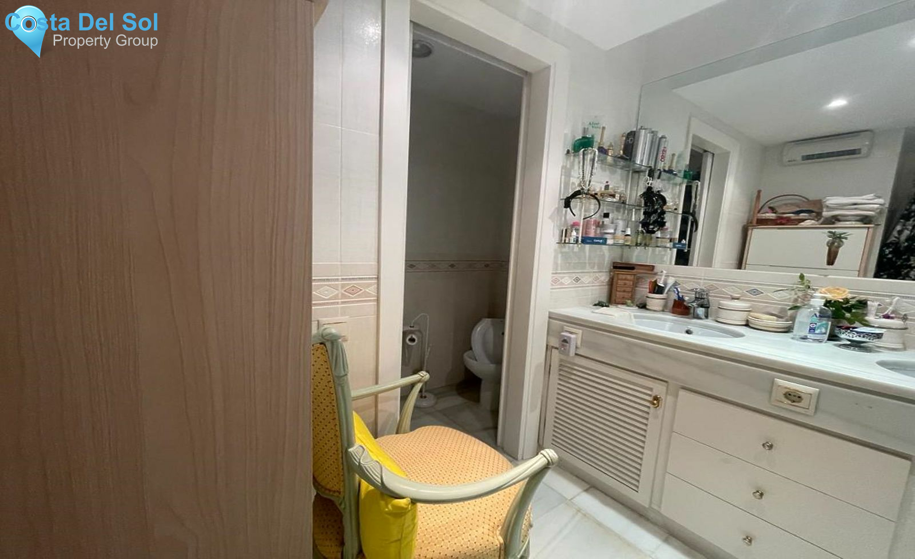 Middle Floor Apartment in Puerto Banús-1534281