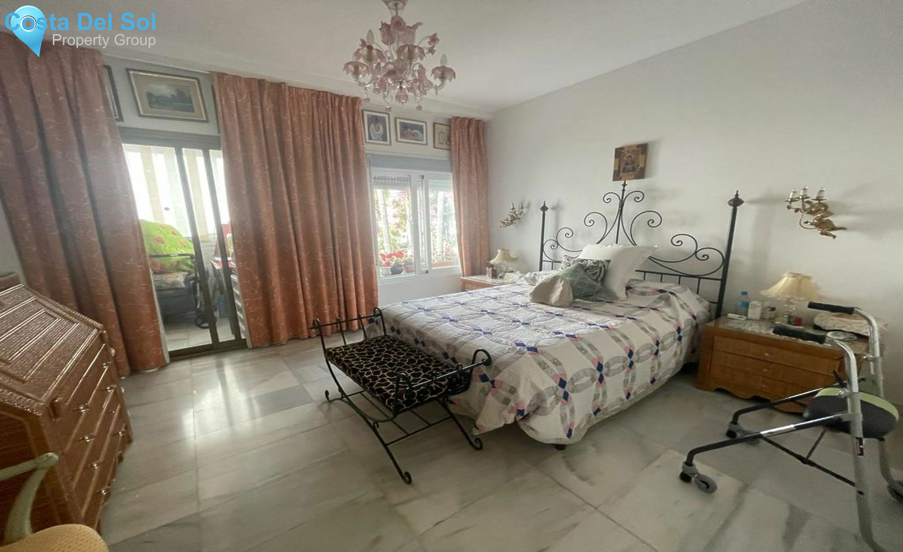 Middle Floor Apartment in Puerto Banús-1534278