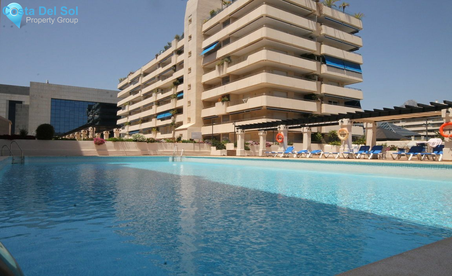 Middle Floor Apartment in Puerto Banús