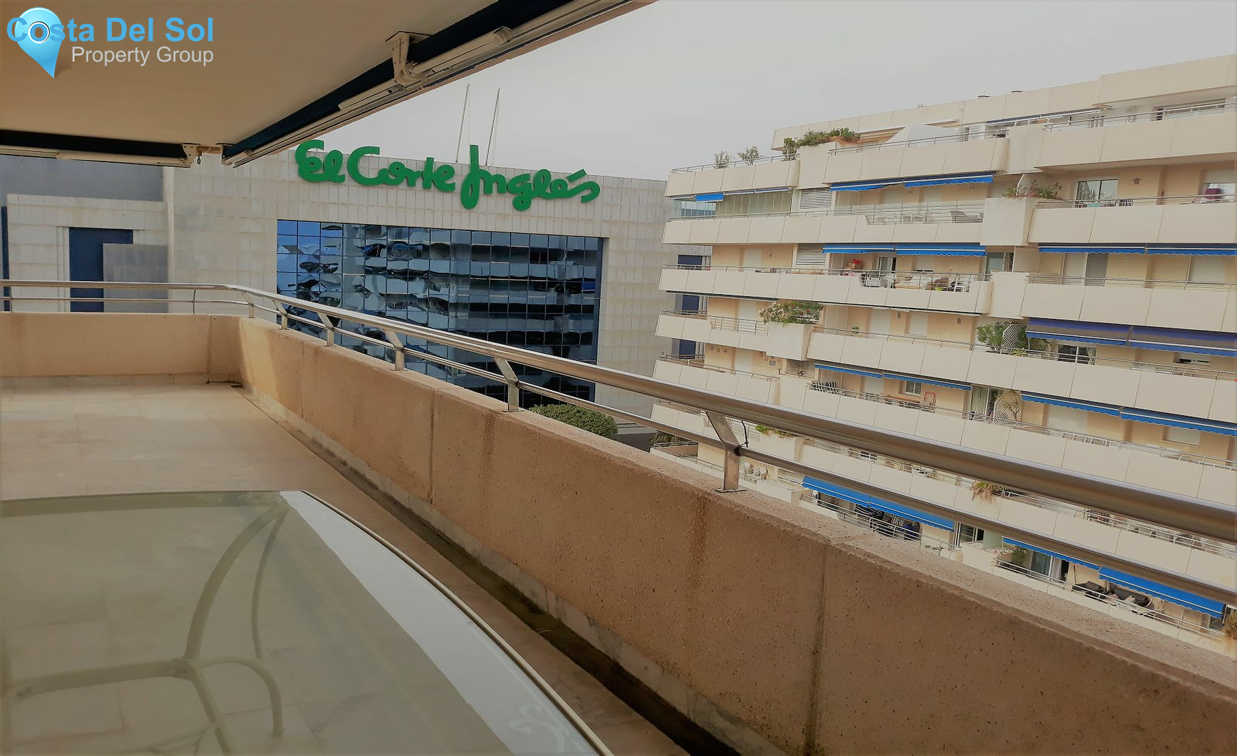 Middle Floor Apartment in Puerto Banús-1535410