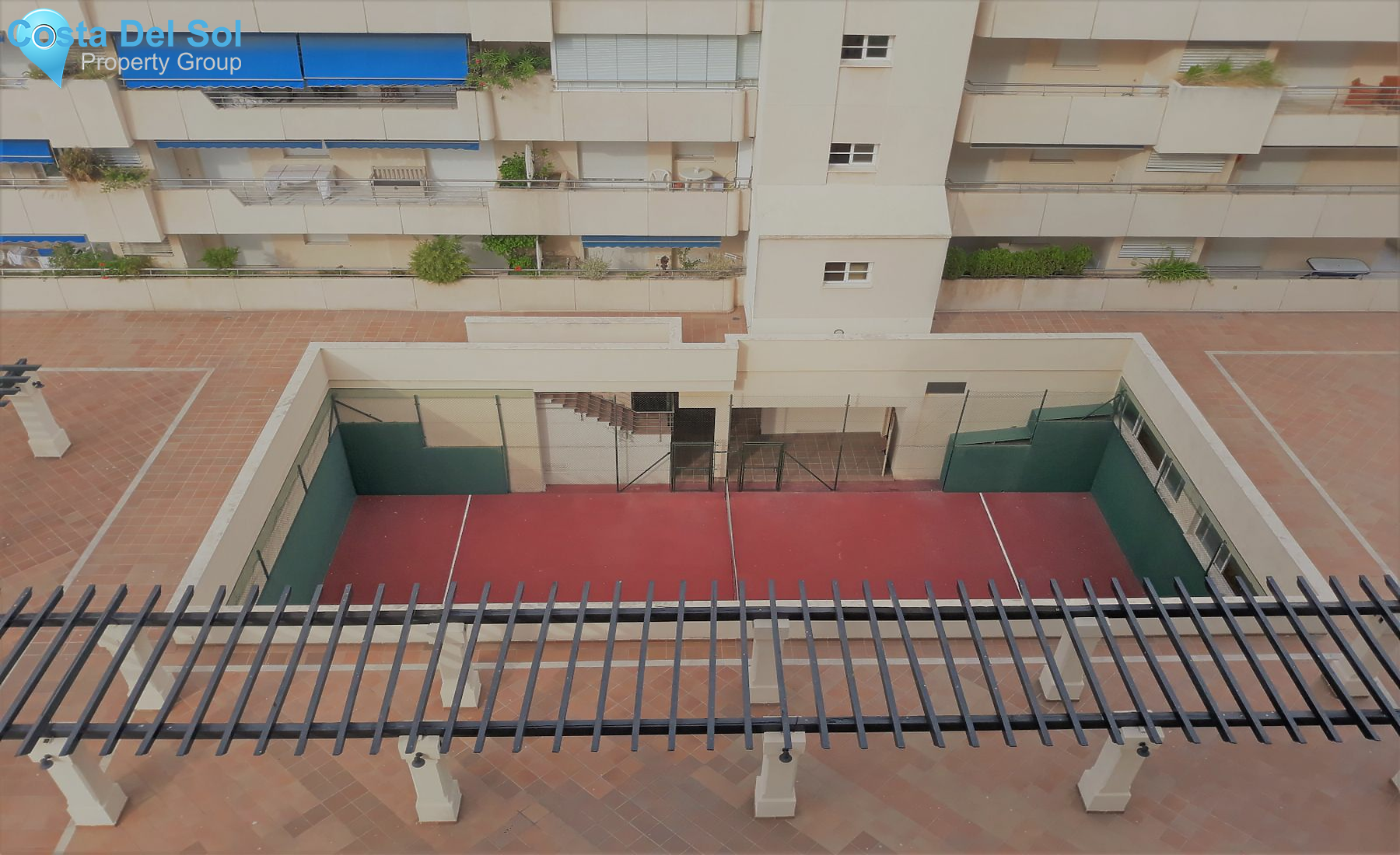Middle Floor Apartment in Puerto Banús-1535405