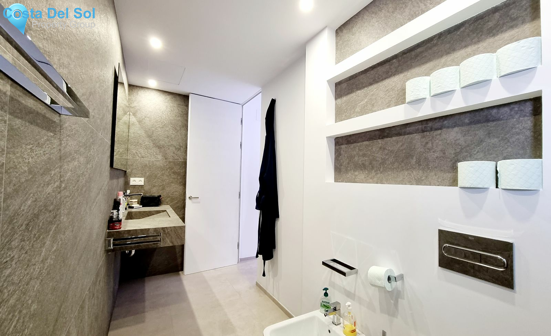 Middle Floor Apartment in Puerto Banús-1545417
