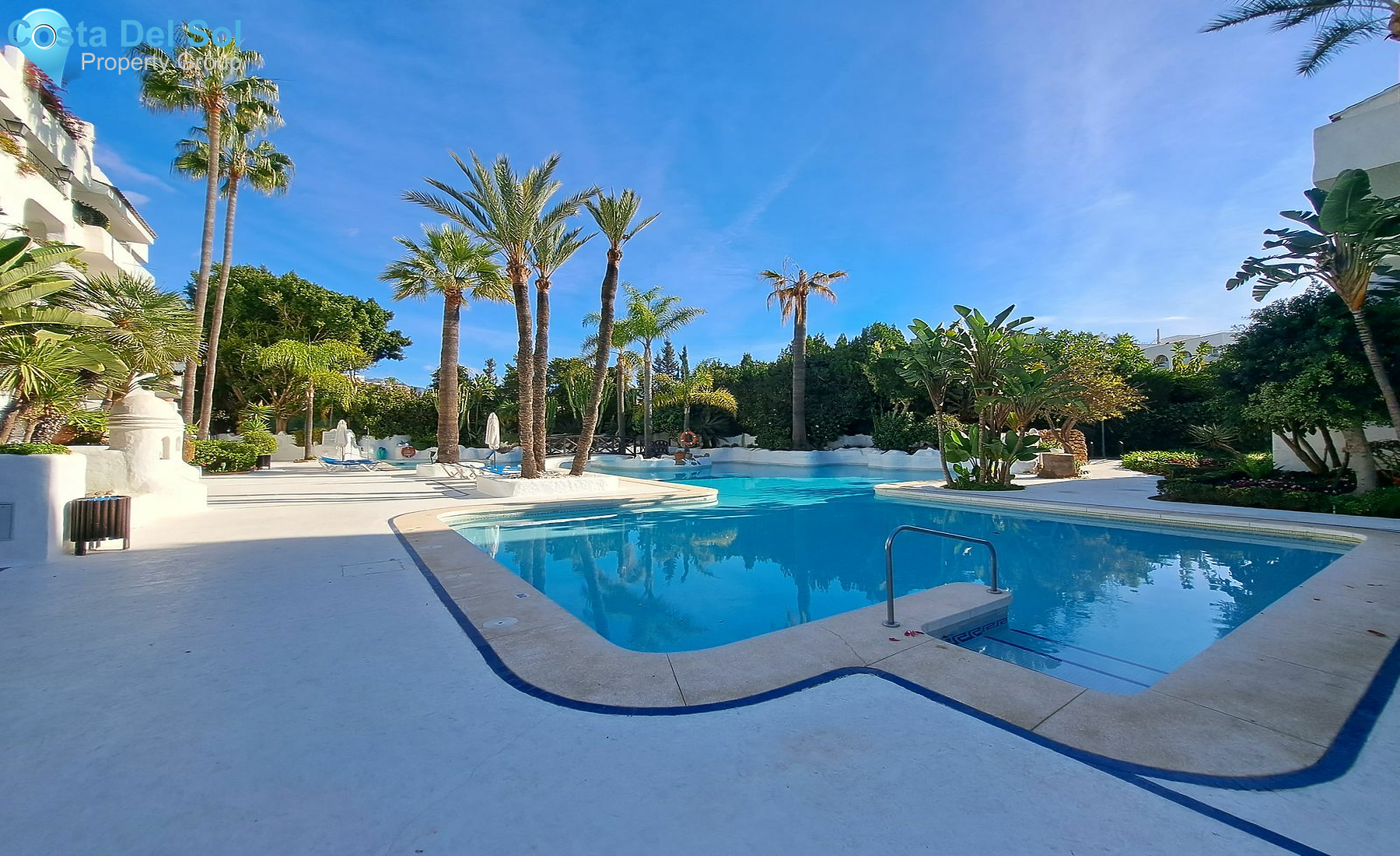 Middle Floor Apartment in Puerto Banús-1549312