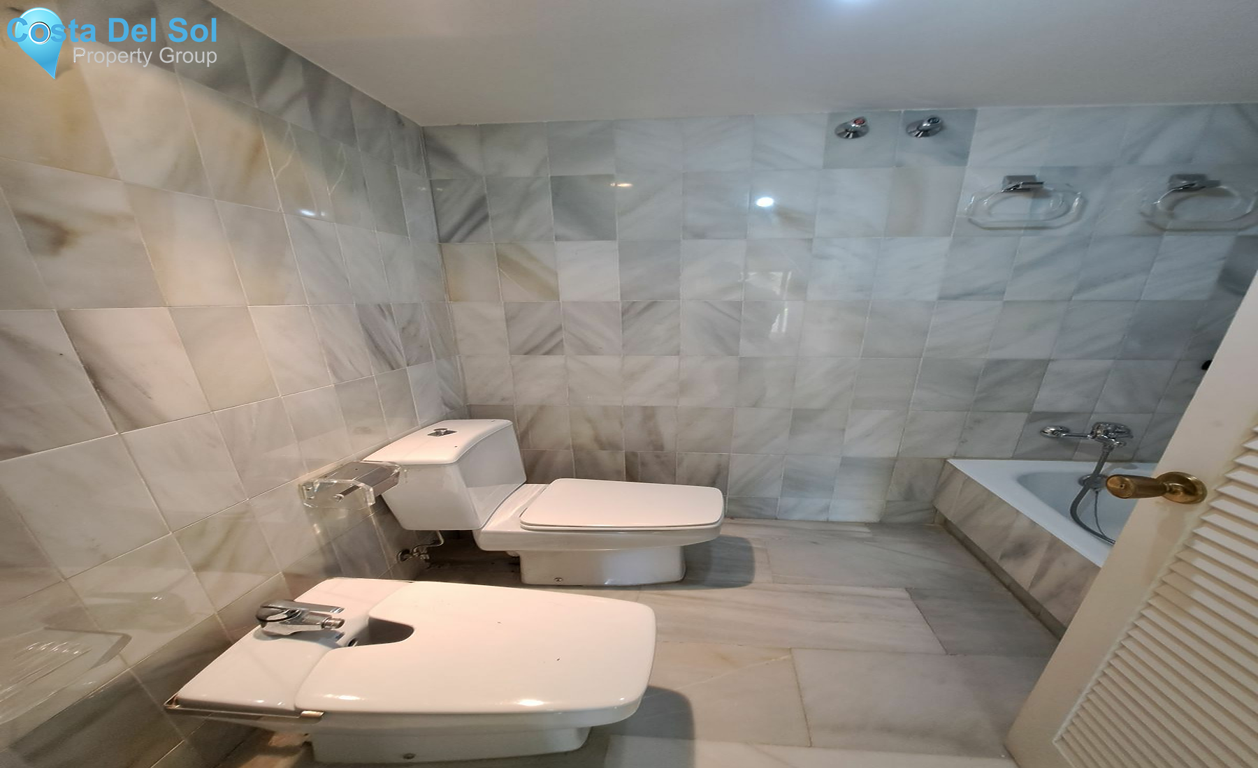 Middle Floor Apartment in Puerto Banús-1549318