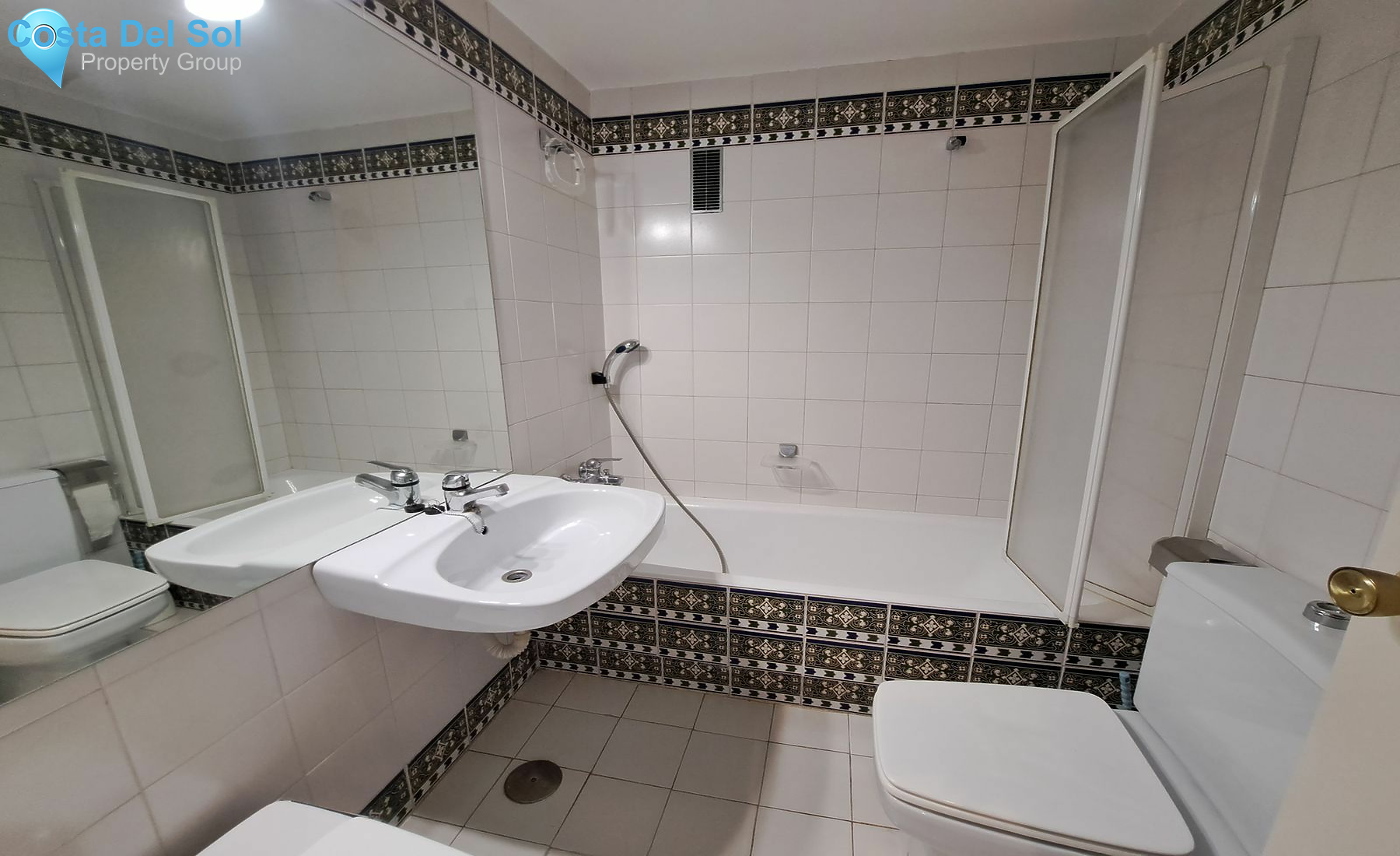 Middle Floor Apartment in Puerto Banús-1549319