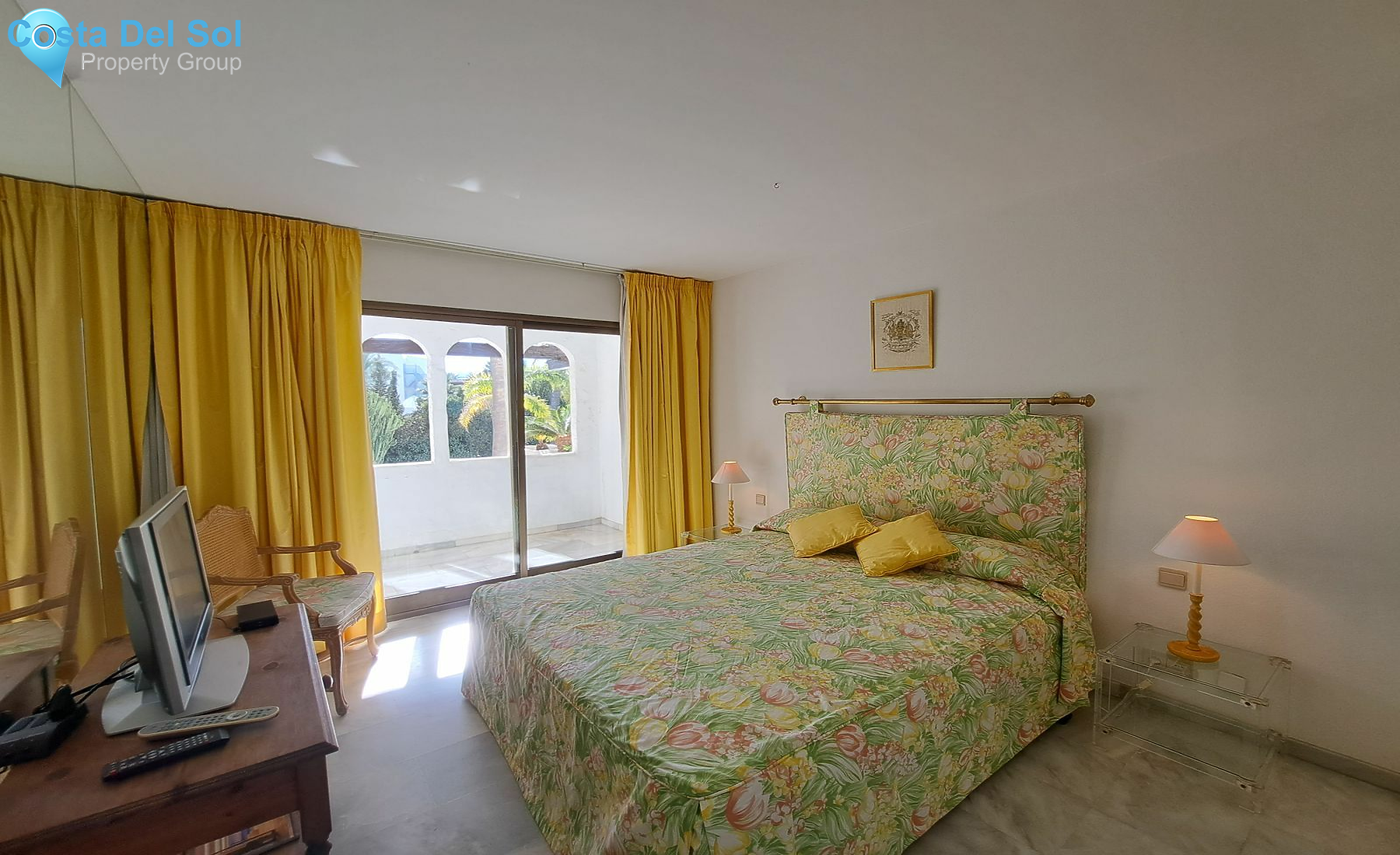Middle Floor Apartment in Puerto Banús-1549302