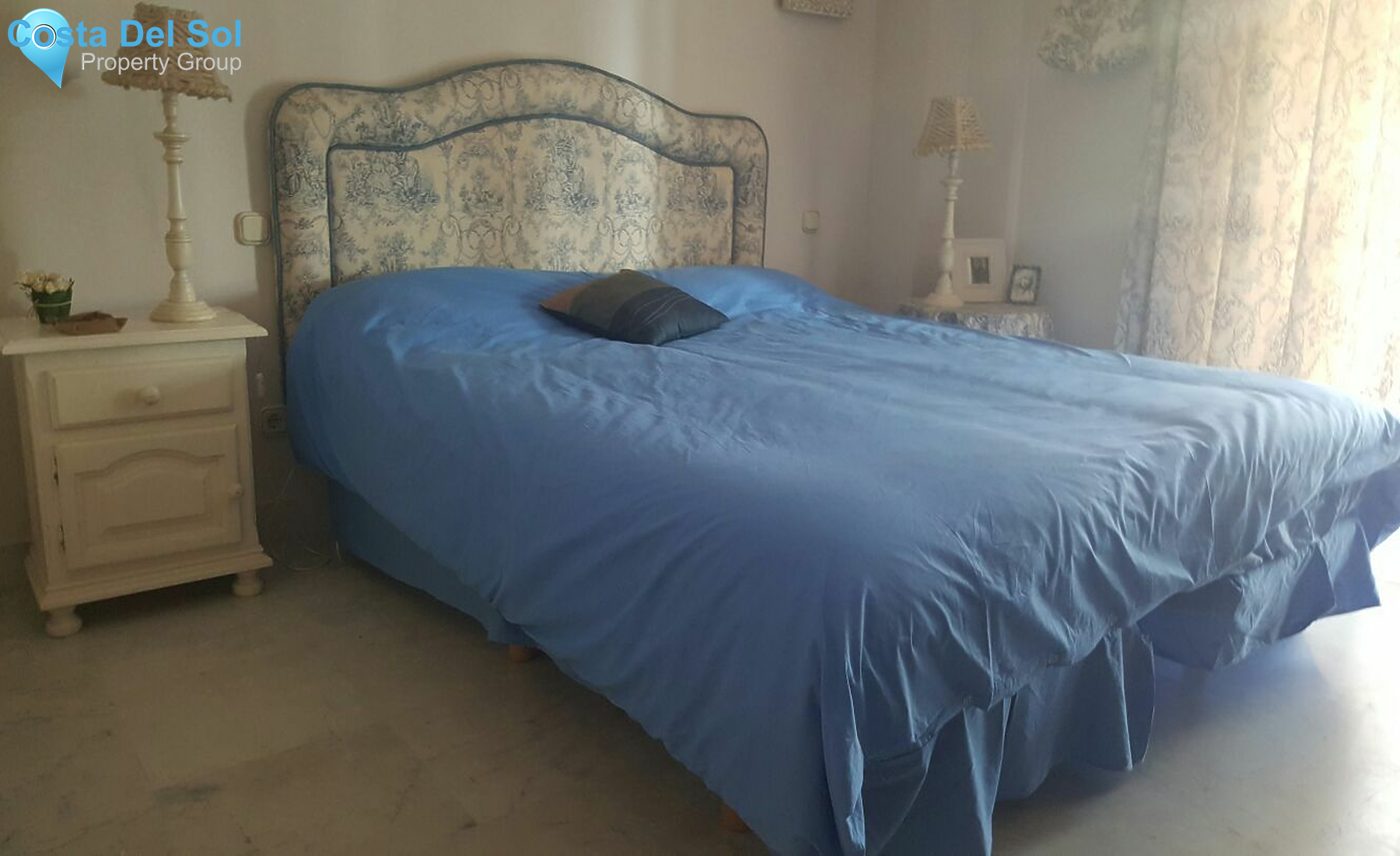 Middle Floor Apartment in Puerto Banús-1552698