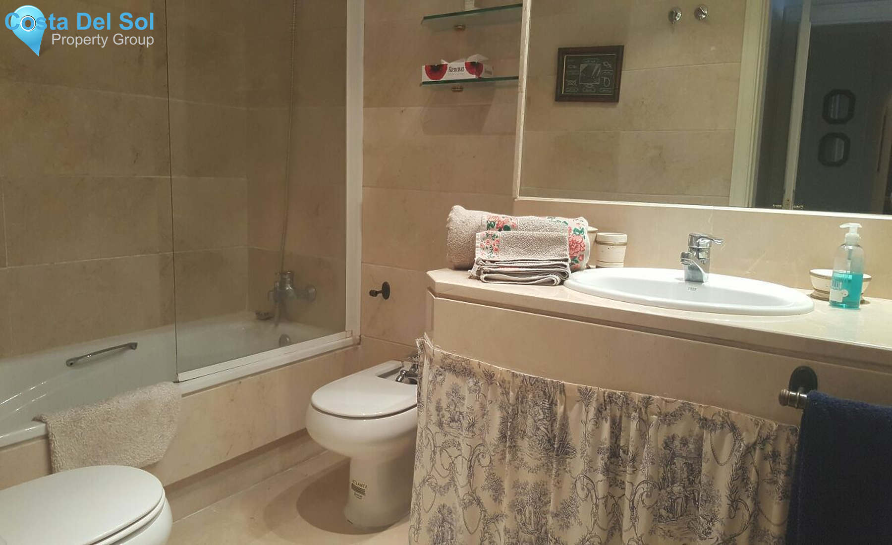 Middle Floor Apartment in Puerto Banús-1552704