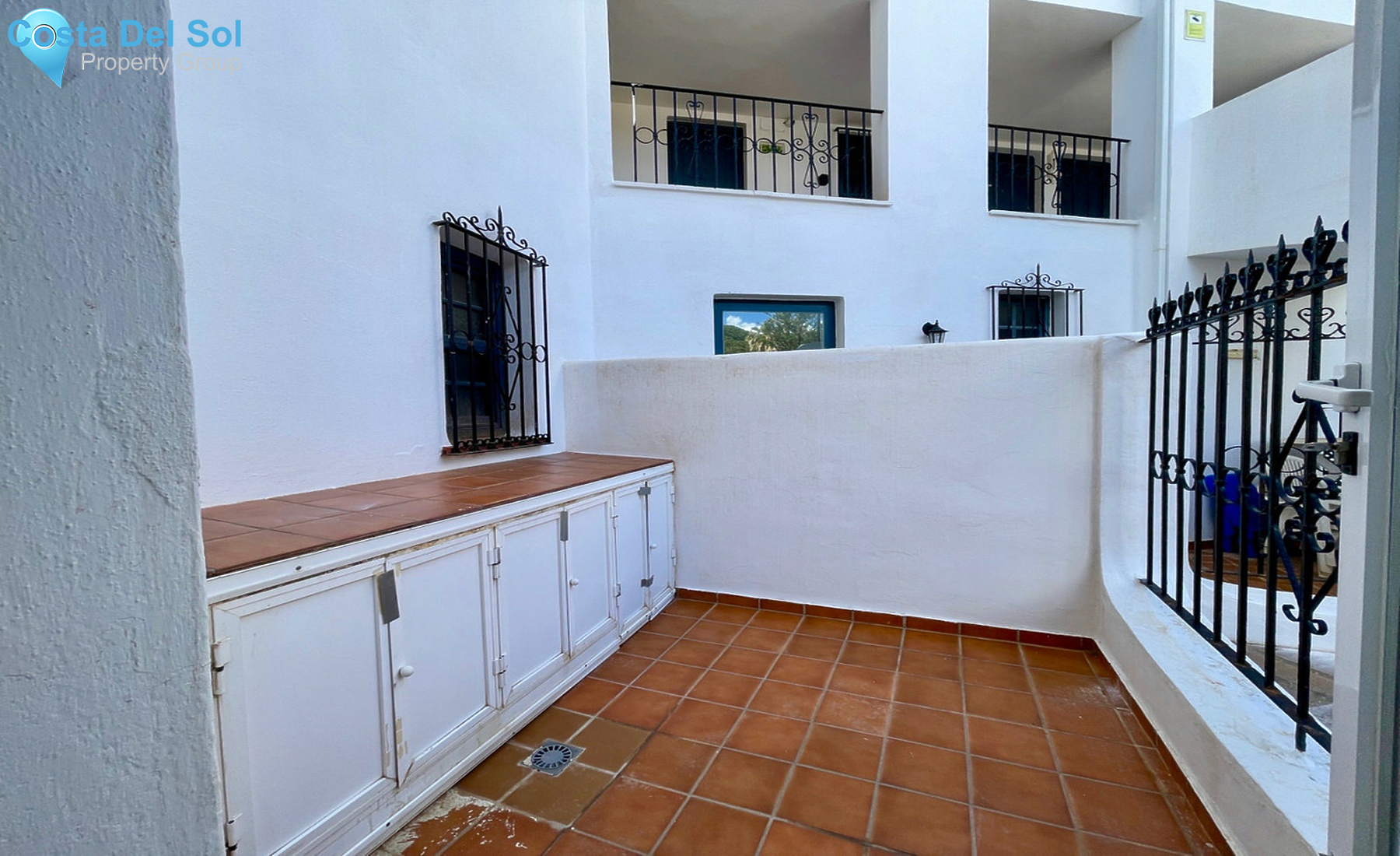Middle Floor Apartment in Puerto de Cabopino-1259548