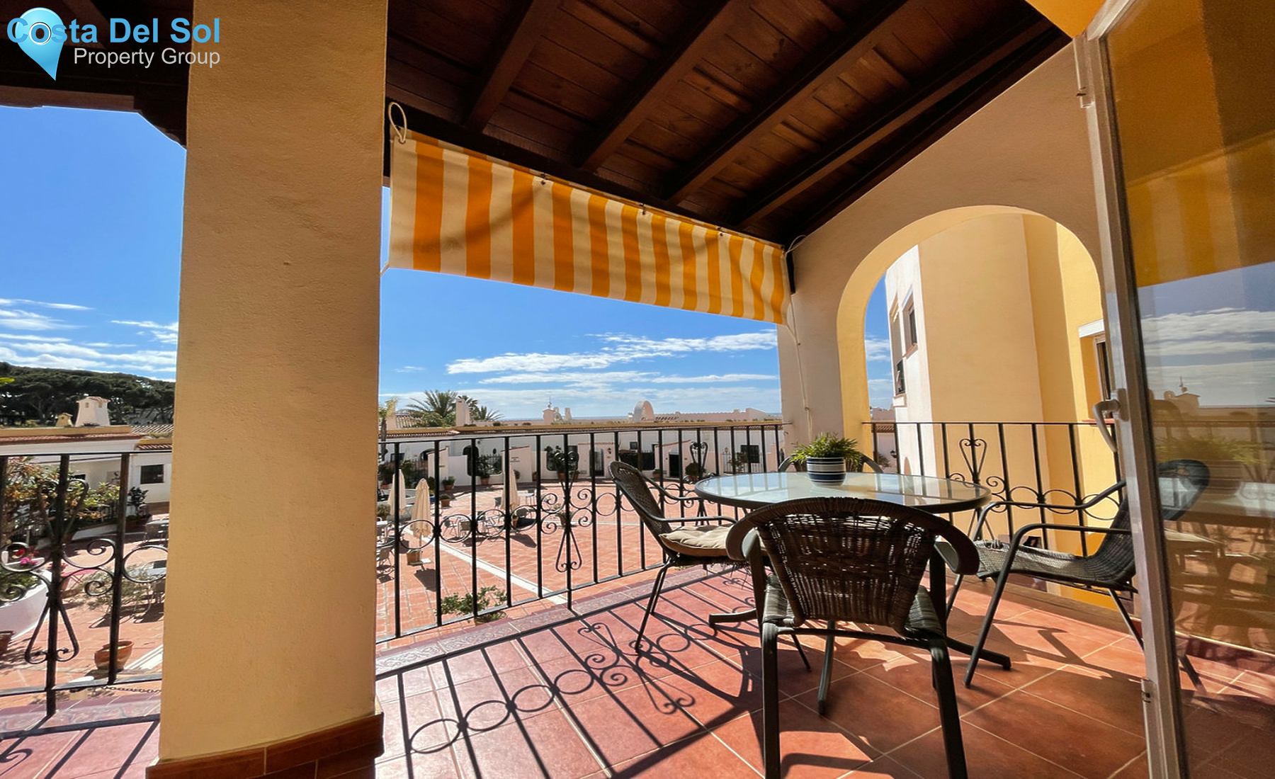 Middle Floor Apartment in Puerto de Cabopino-1259551