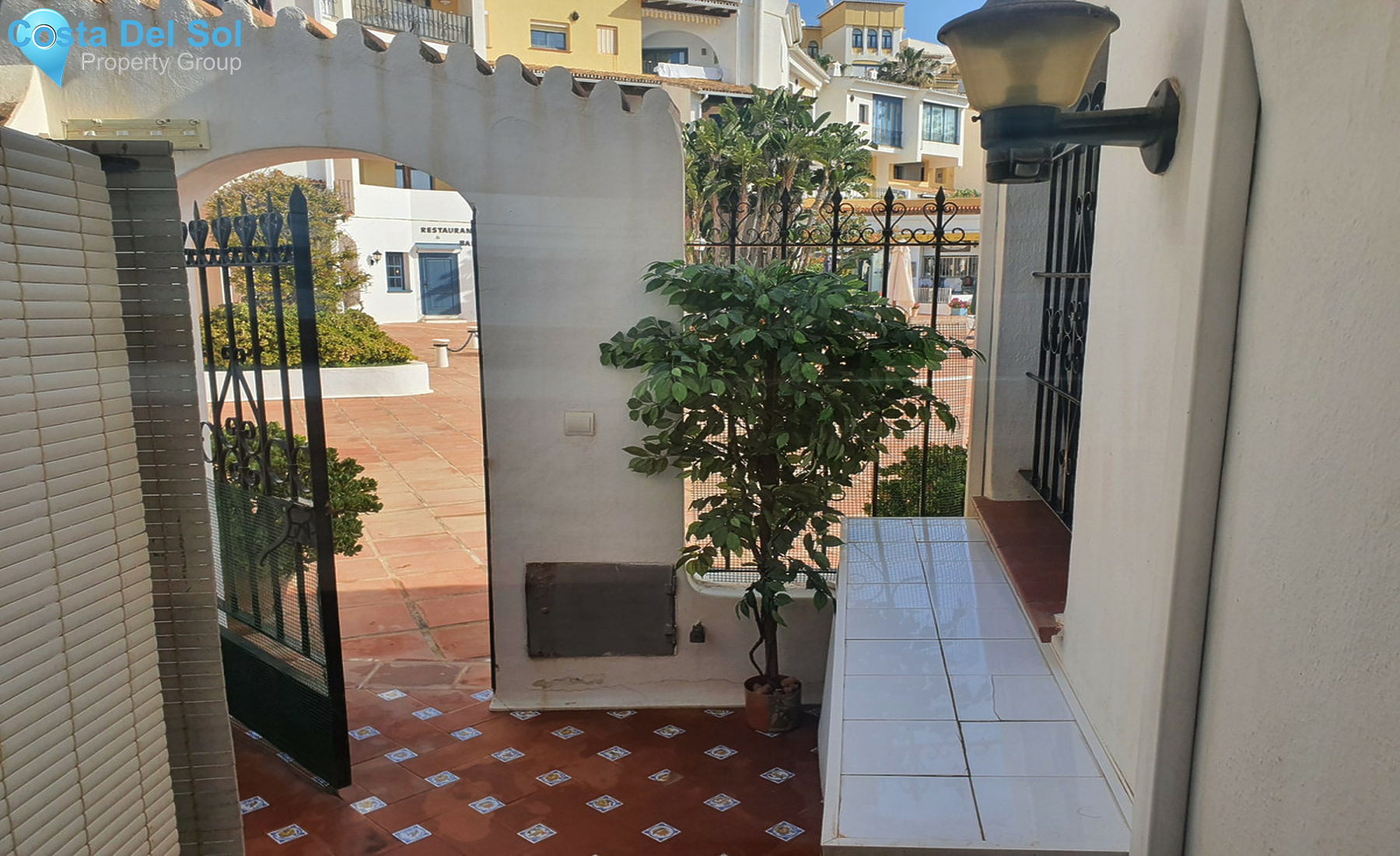 Middle Floor Apartment in Puerto de Cabopino-1276459