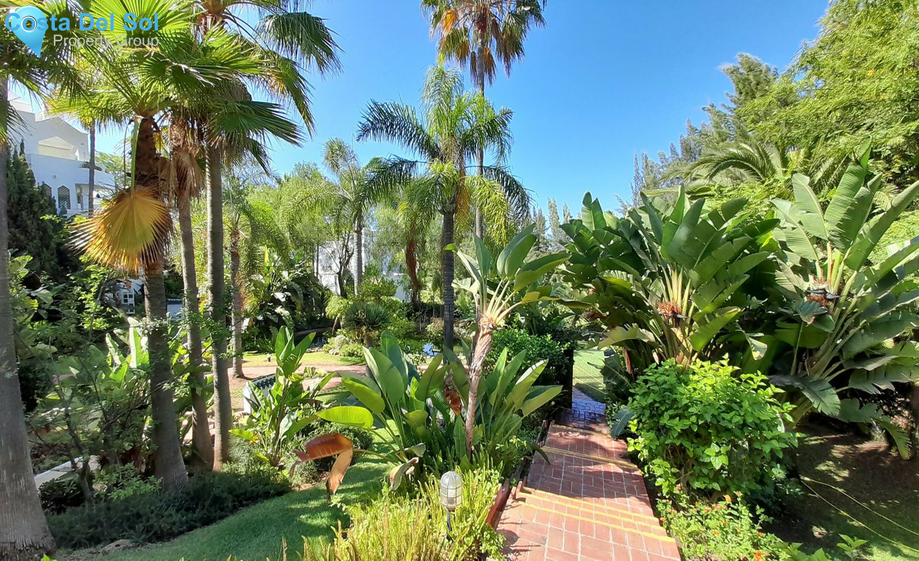 Middle Floor Apartment in Reserva de Marbella