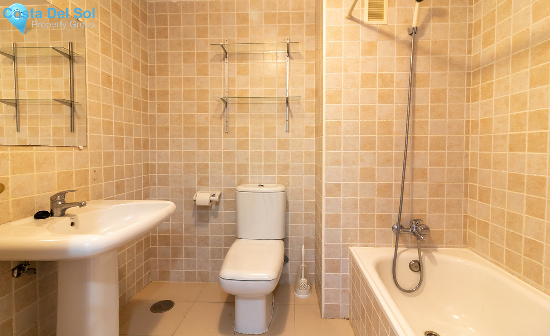 Middle Floor Apartment in Reserva de Marbella-1293337