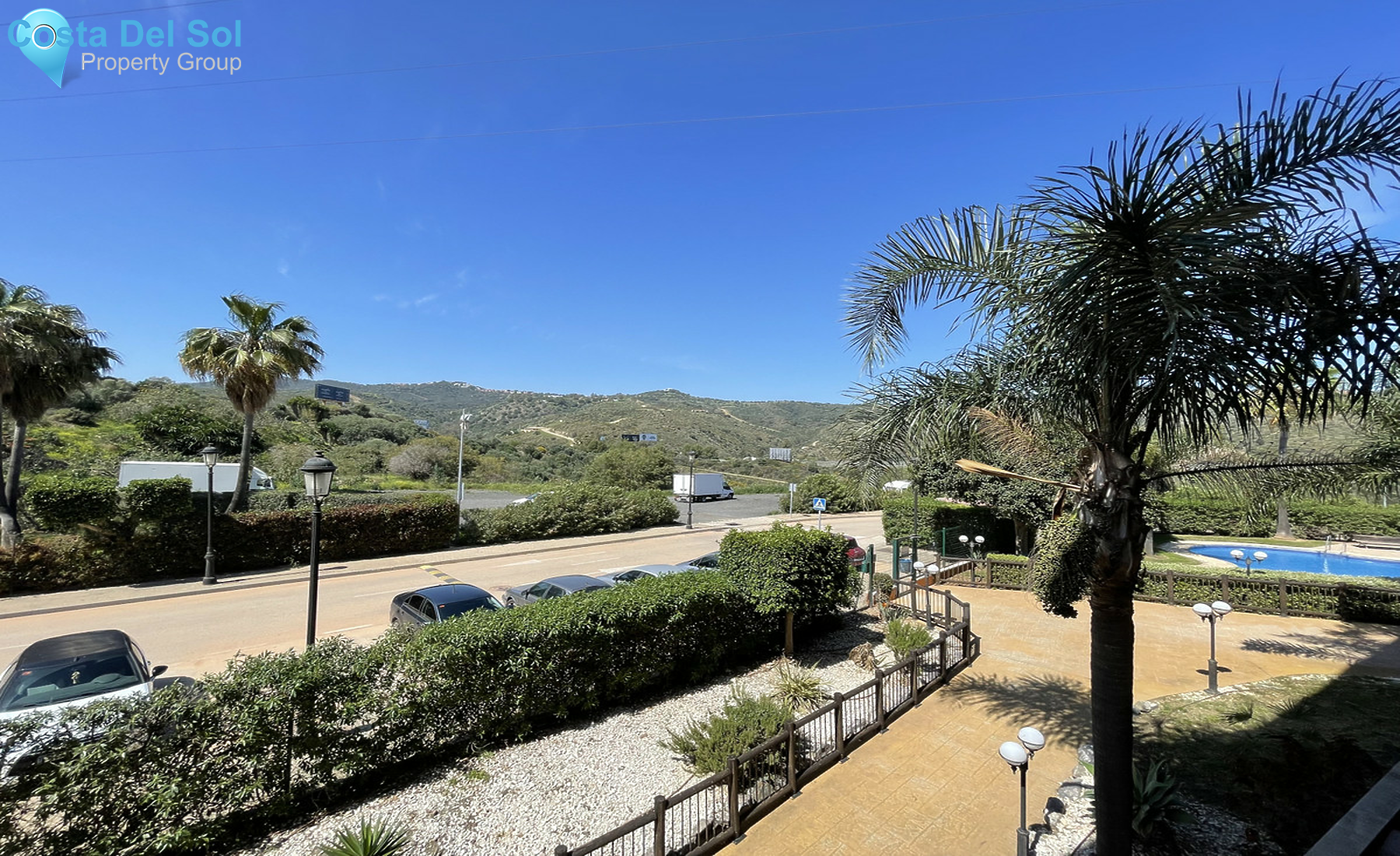 Middle Floor Apartment in Reserva de Marbella-1293344
