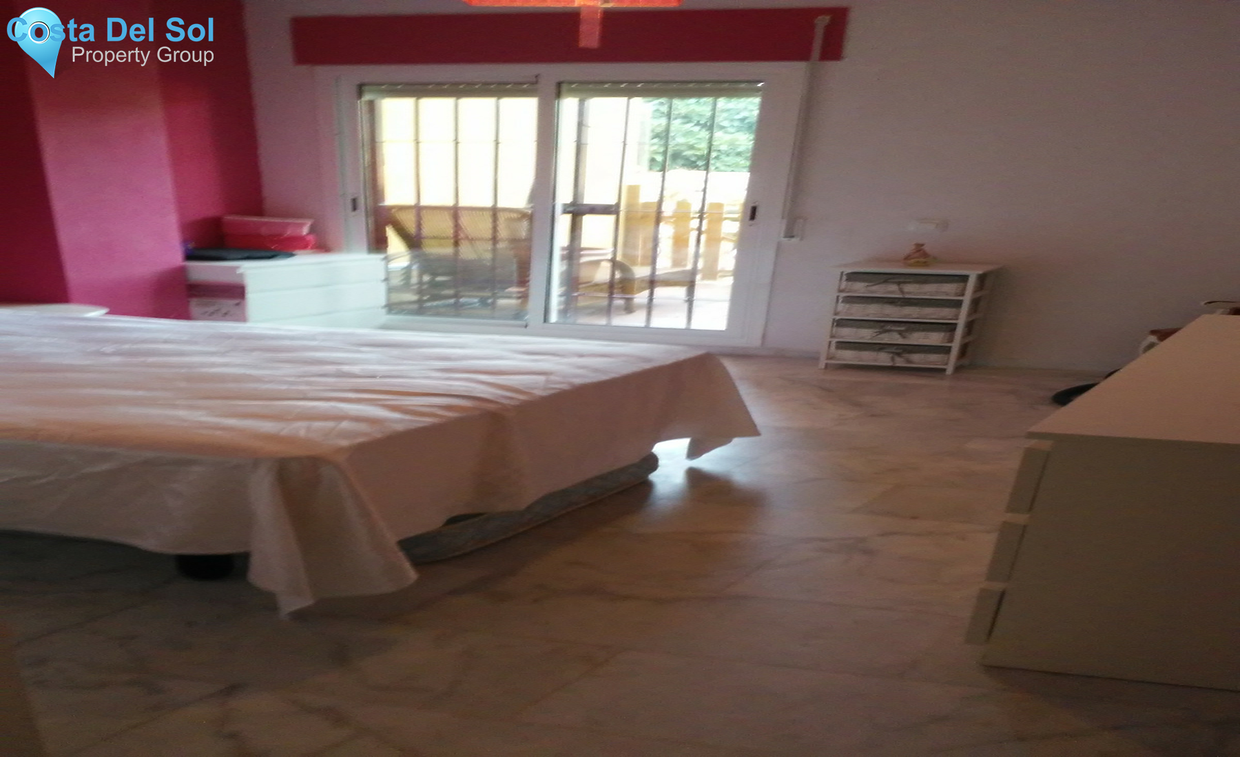 Middle Floor Apartment in Reserva de Marbella-1357107