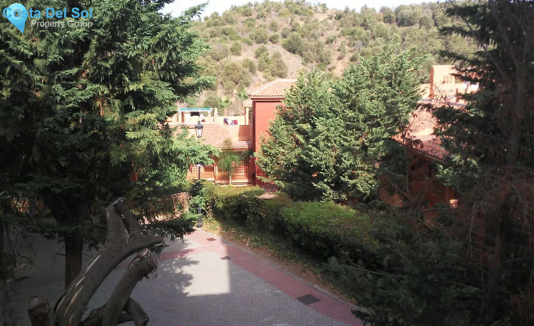 Middle Floor Apartment in Reserva de Marbella-1357113