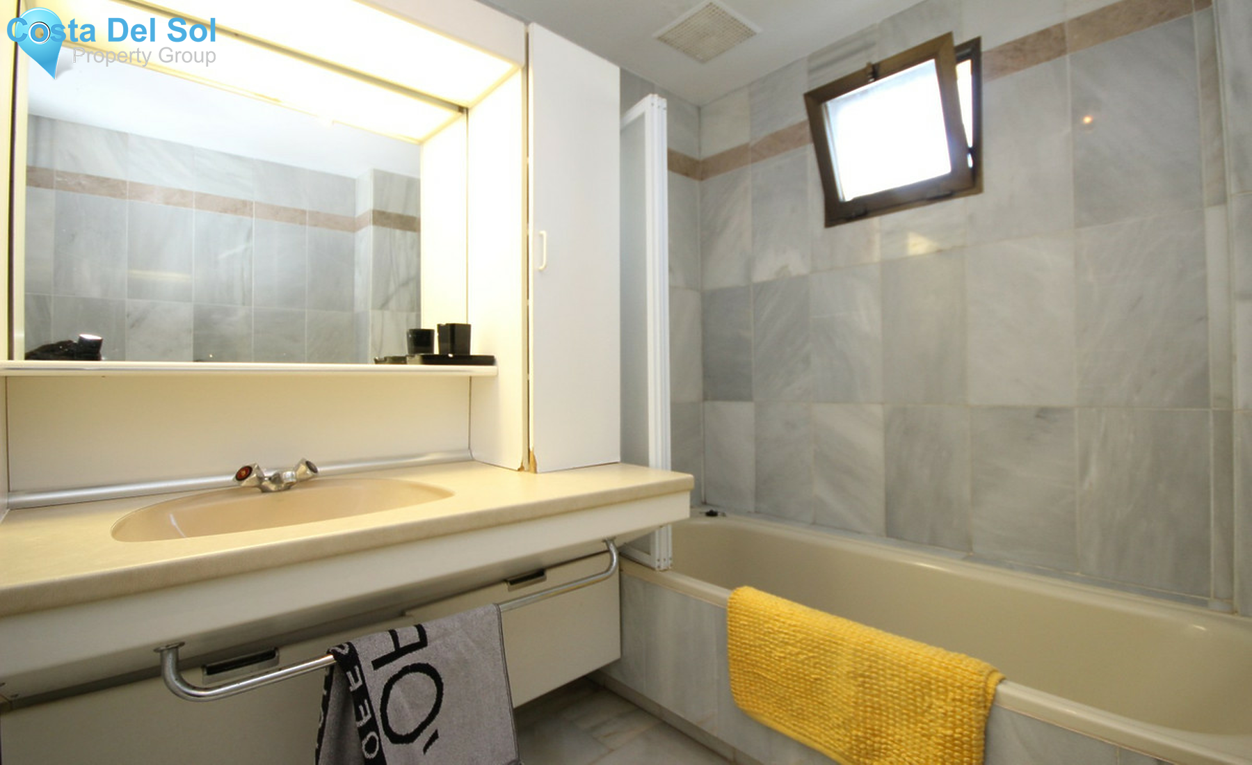 Middle Floor Apartment in Reserva de Marbella-1450869